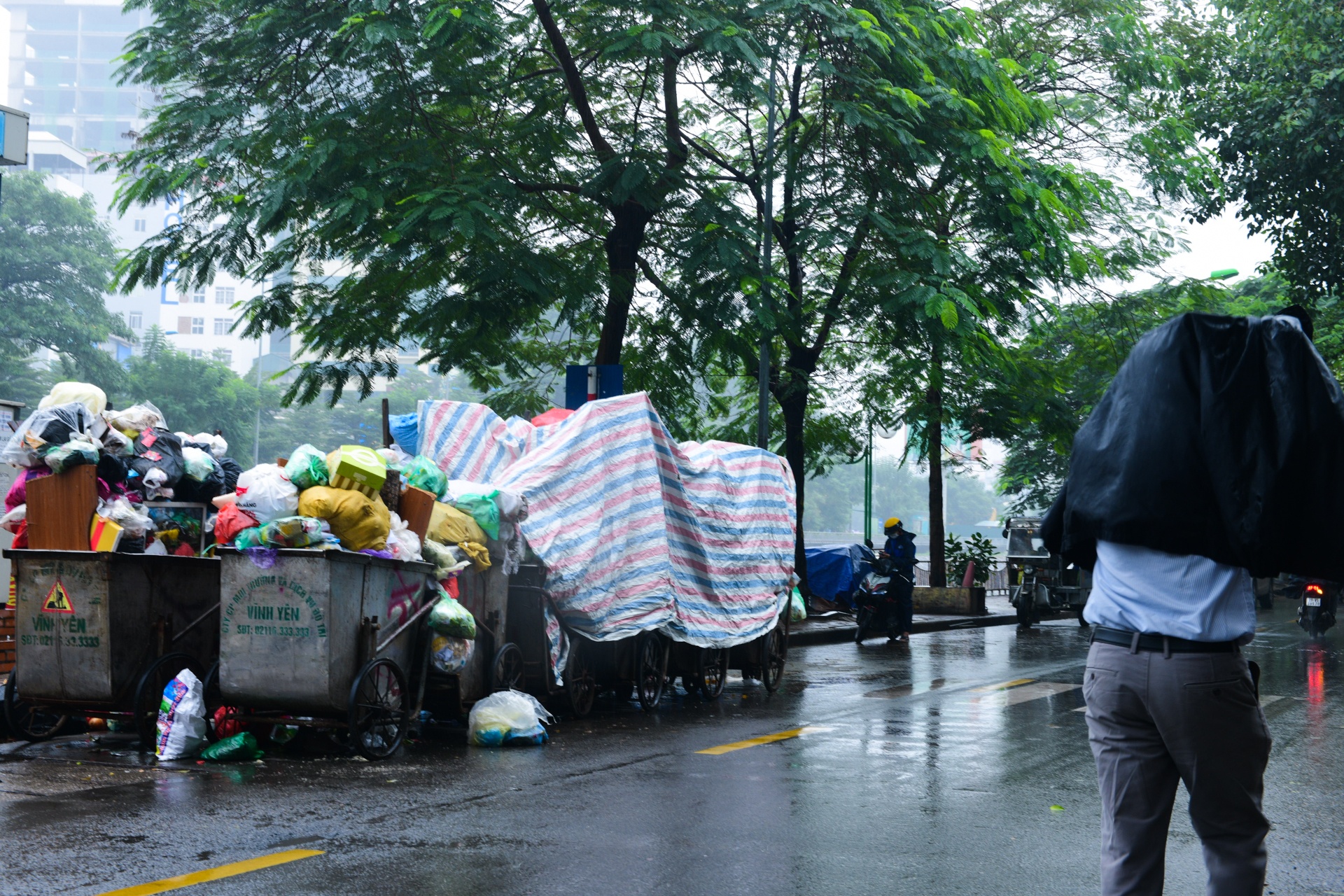un u rac thai,  quan noi thanh anh 5