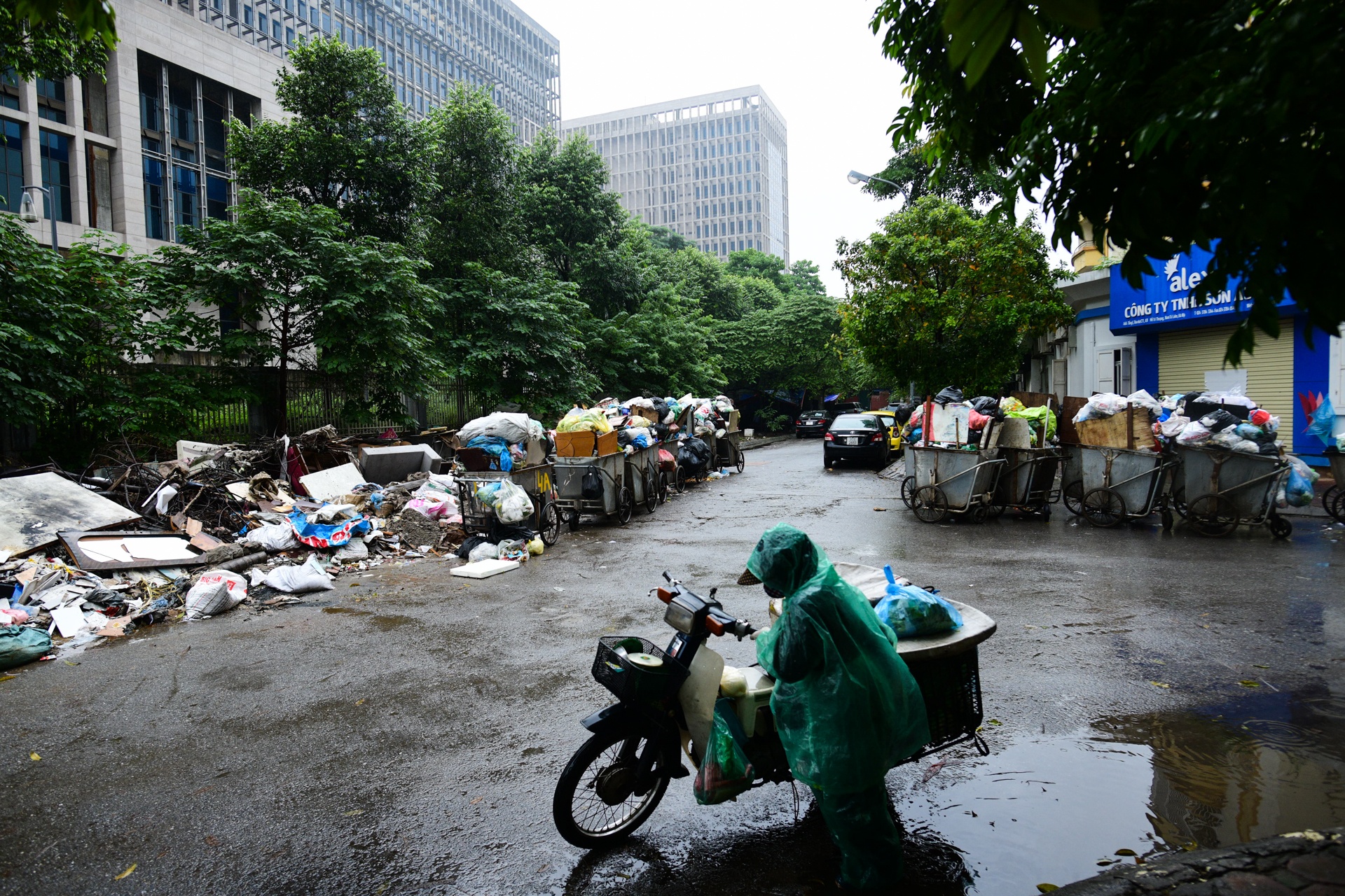 un u rac thai,  quan noi thanh anh 6