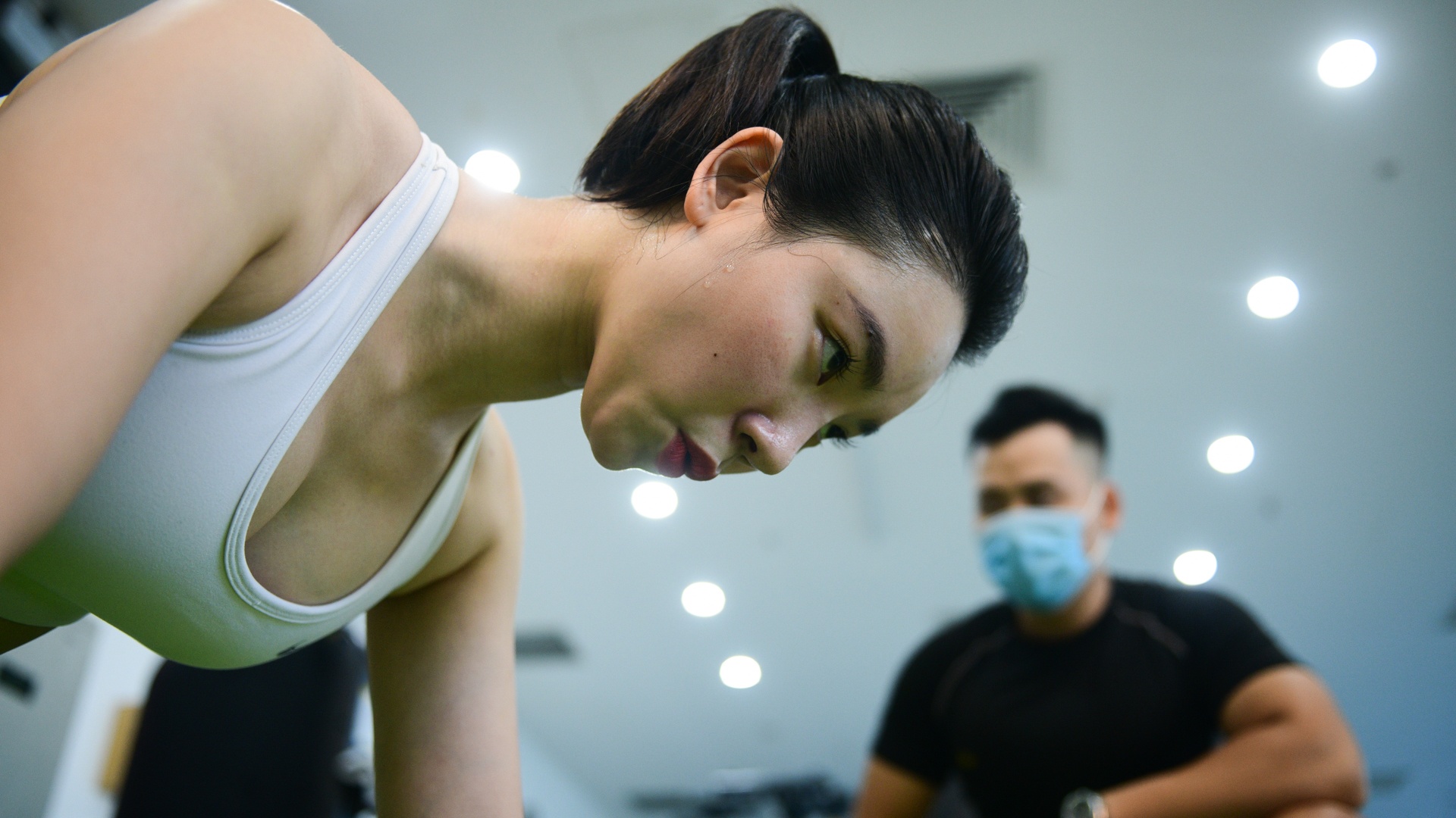 huấn luyện viên thể hình,  phòng gym mở cửa,  Hà Nội bình thường mới ảnh 32 huan luyen vien the hinh,  phong gym mo cua,  Ha Noi binh thuong moi anh 32