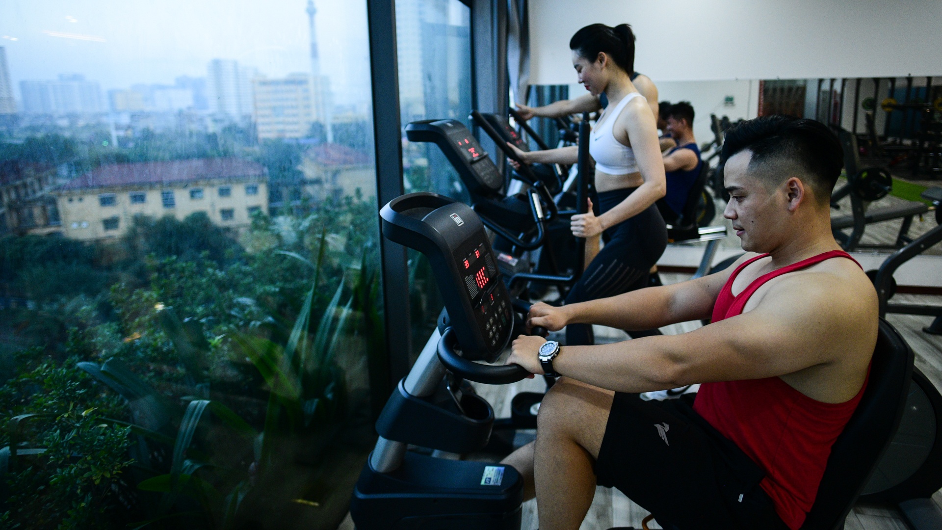 huấn luyện viên thể hình,  phòng gym mở cửa,  Hà Nội bình thường mới ảnh 35 huan luyen vien the hinh,  phong gym mo cua,  Ha Noi binh thuong moi anh 35