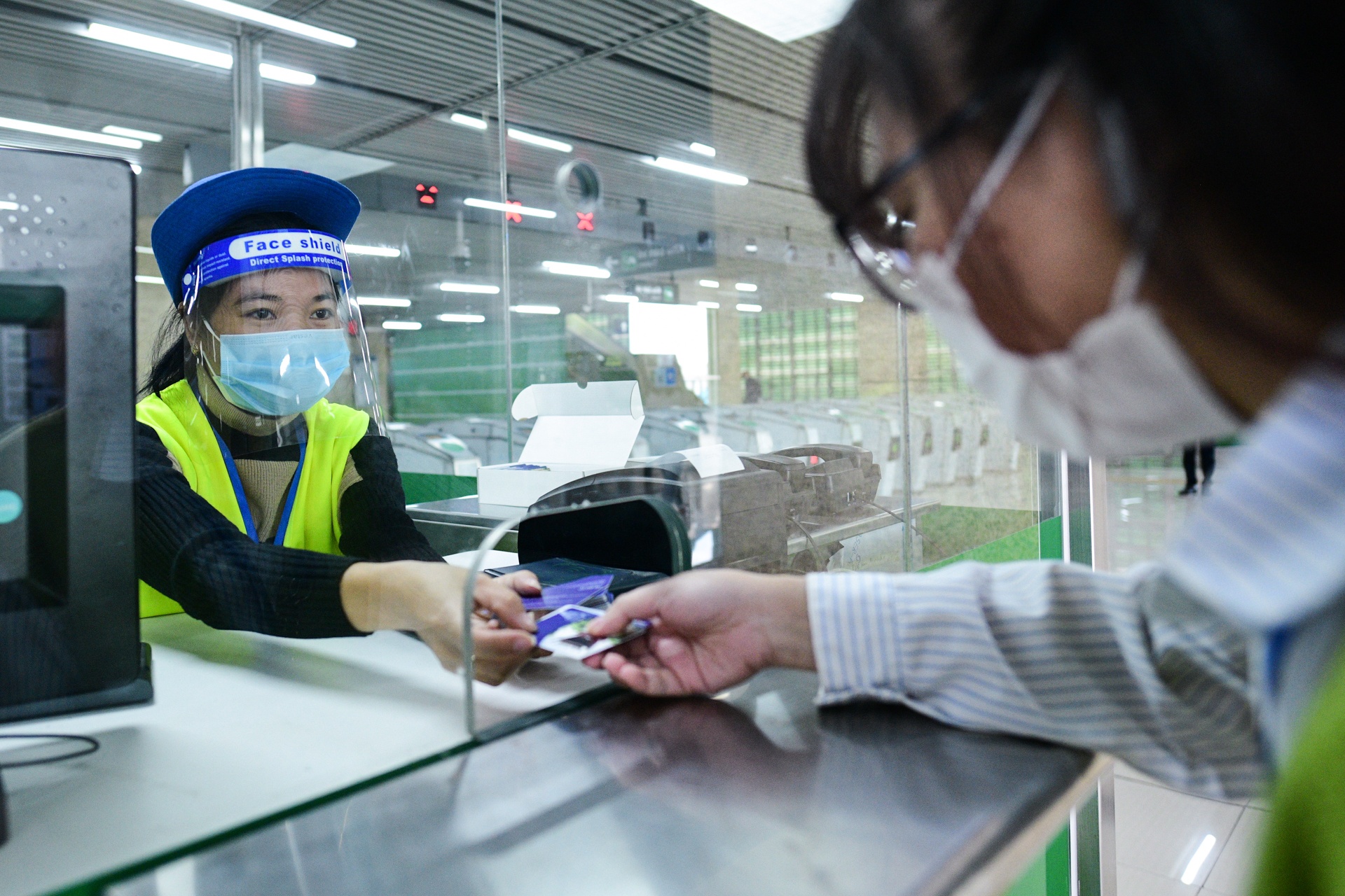 duong sat tren cao,  Cat Linh - Ha Dong,  gio cao diem Ha Noi,  phuong tien giao thong cong cong anh 4