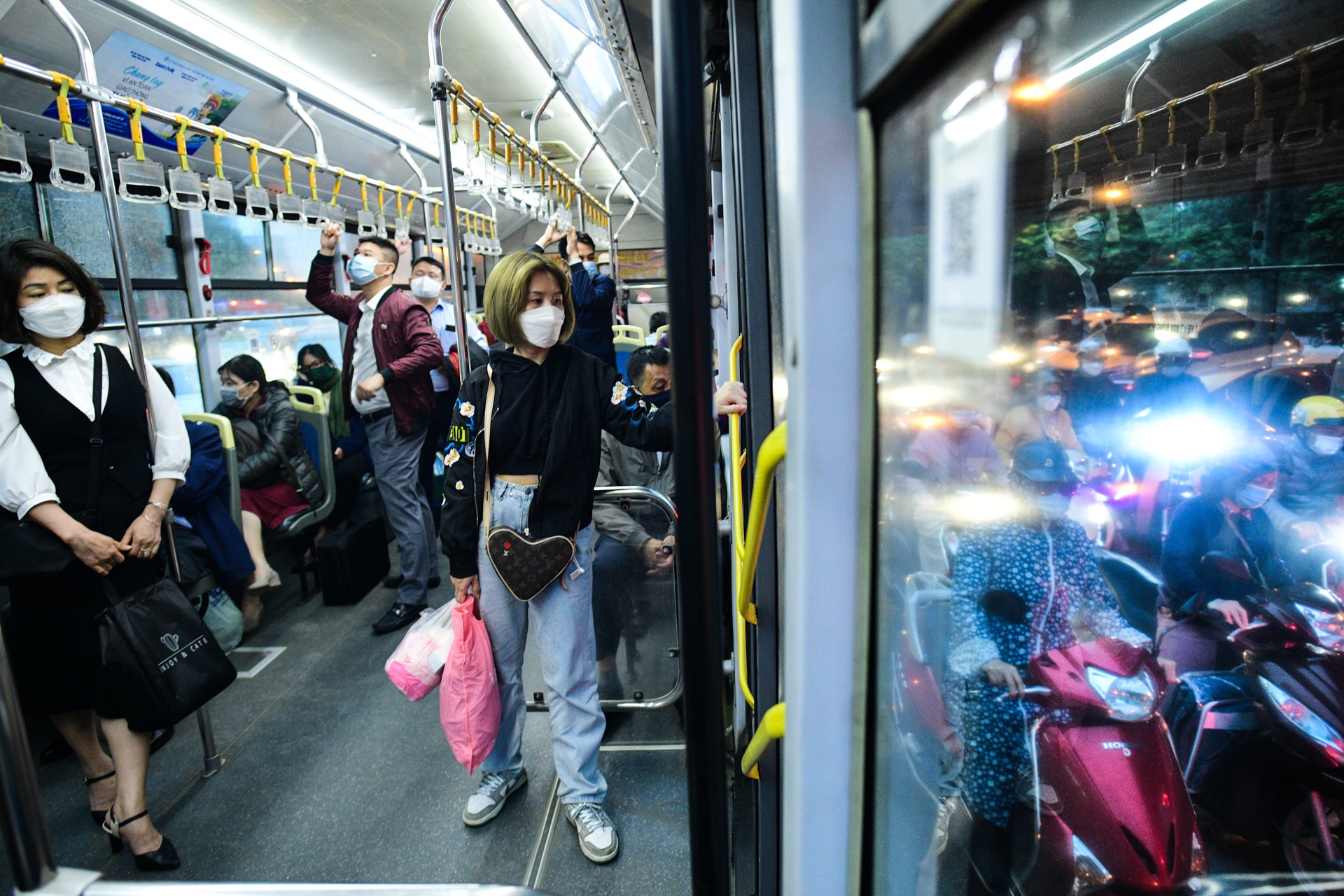 duong sat tren cao,  Cat Linh - Ha Dong,  gio cao diem Ha Noi,  phuong tien giao thong cong cong anh 40