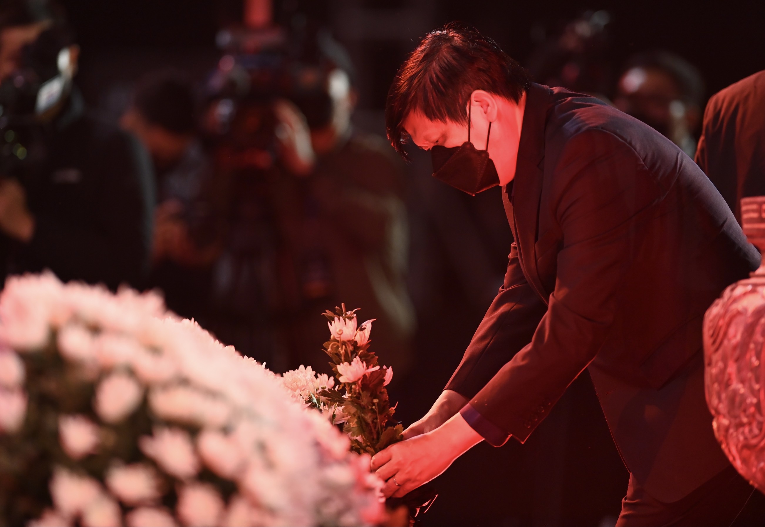 tuong niem nguoi mat vi Covid-19 anh 10