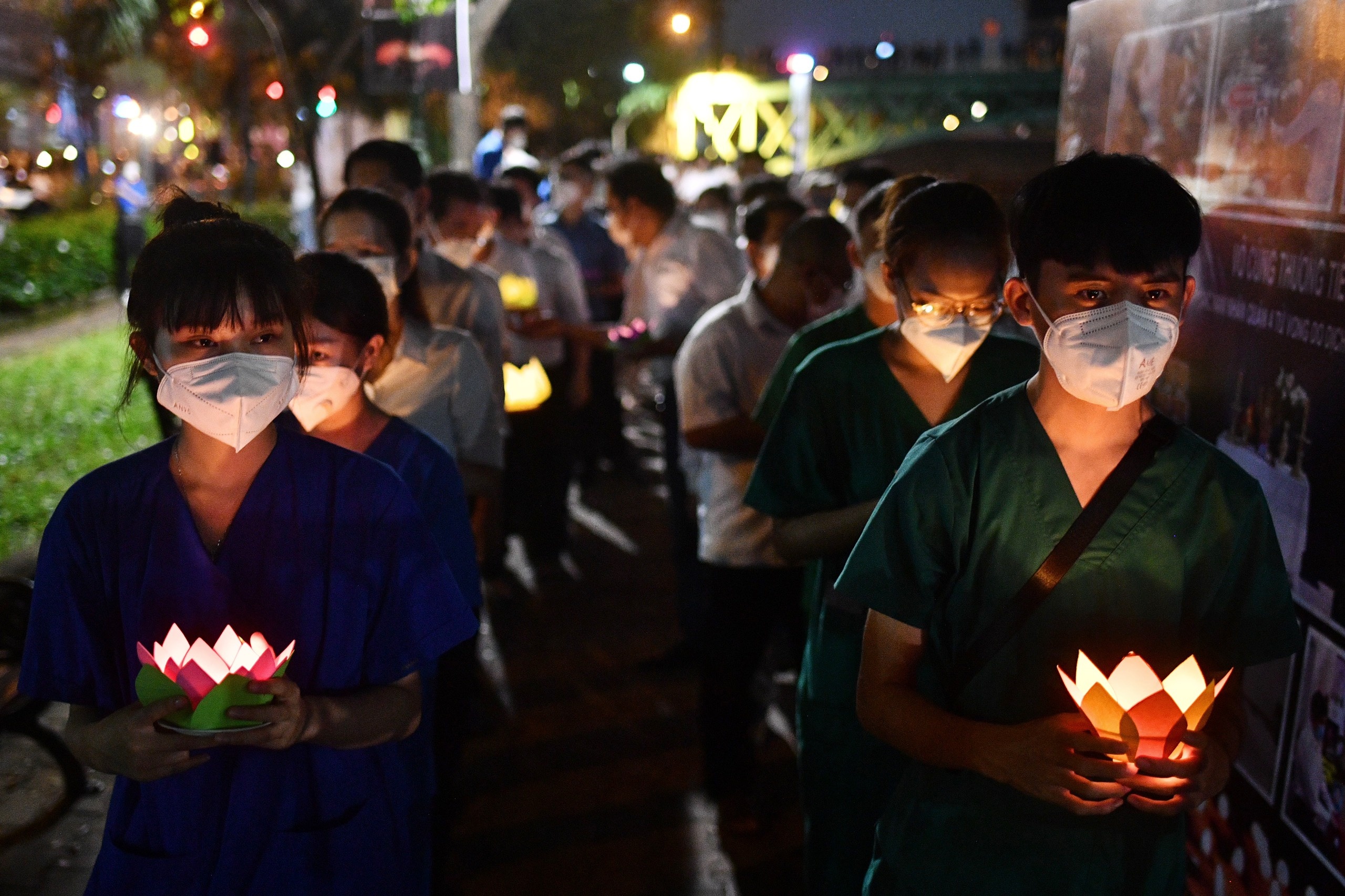 tuong niem nguoi mat vi Covid-19 anh 16