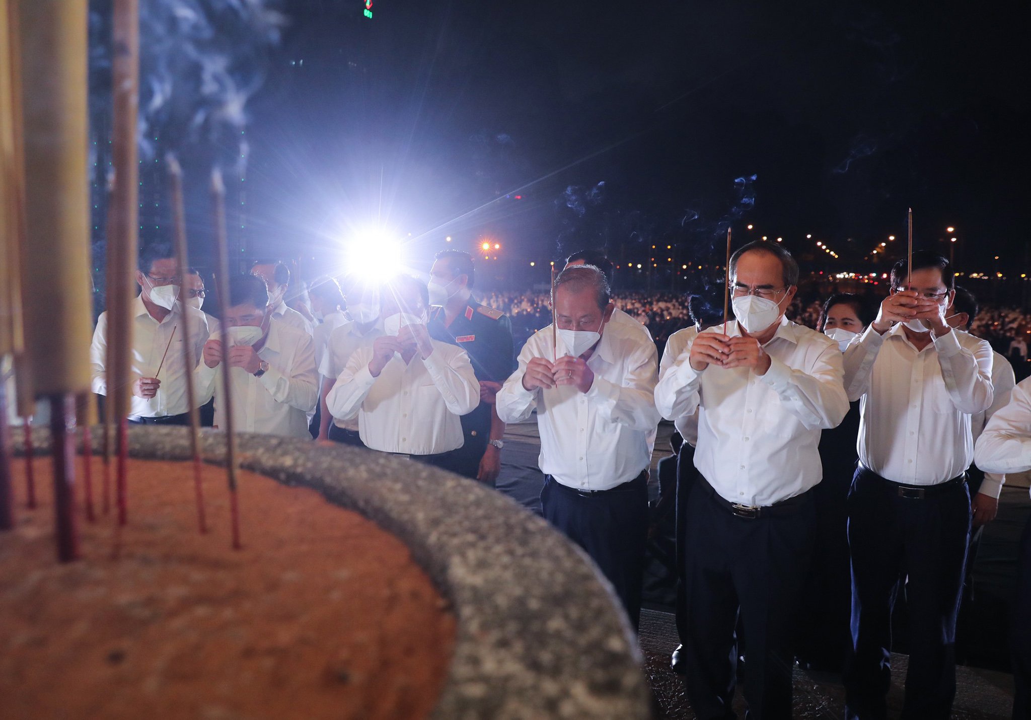 tuong niem nguoi mat vi Covid-19 anh 2