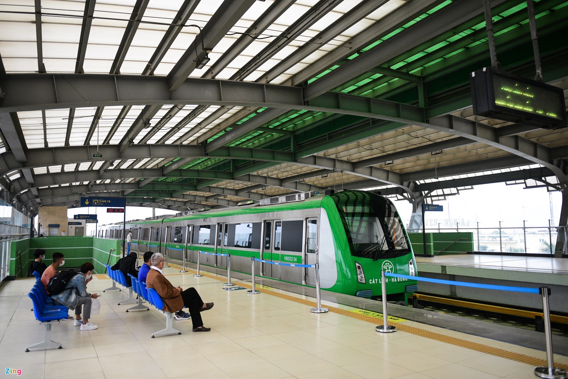 tau Cat Linh - Ha Dong,  mo ban ve tuyen Cat Linh - Ha Dong,  tau sat tren cao anh 1