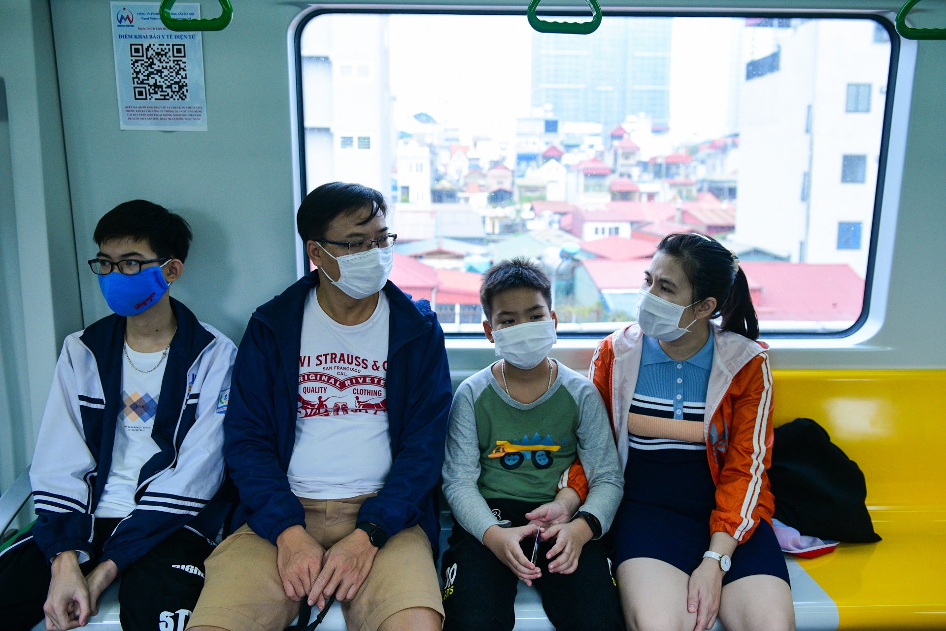 tau Cat Linh - Ha Dong,  mo ban ve tuyen Cat Linh - Ha Dong,  tau sat tren cao anh 11