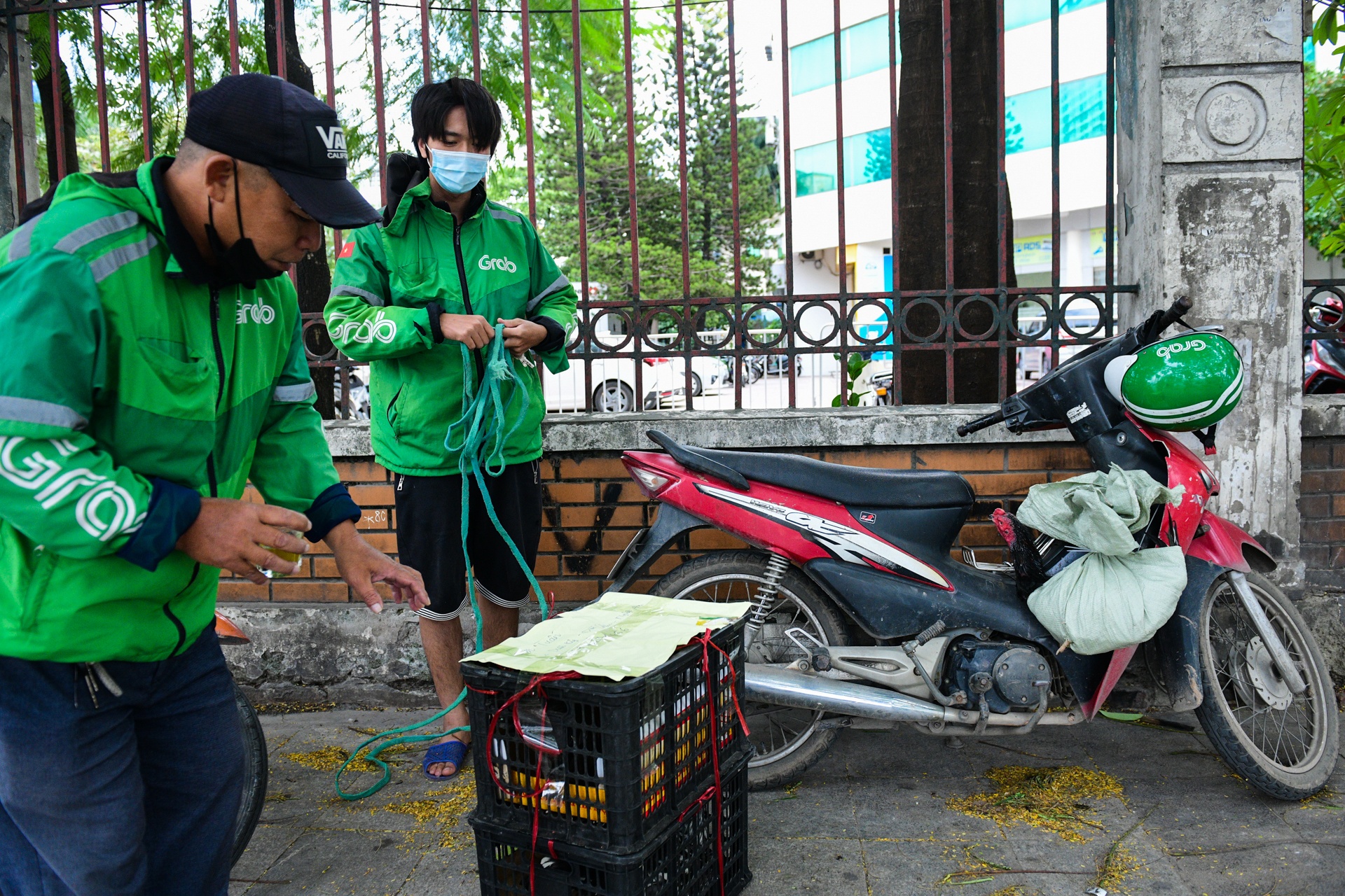 anh huong dich Covid-19,  lao dong Ha Noi,  nguoi lao dong, anh 3