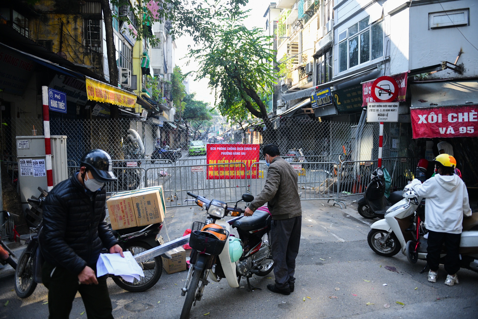 dich Covid-19 tai Ha Noi anh 1