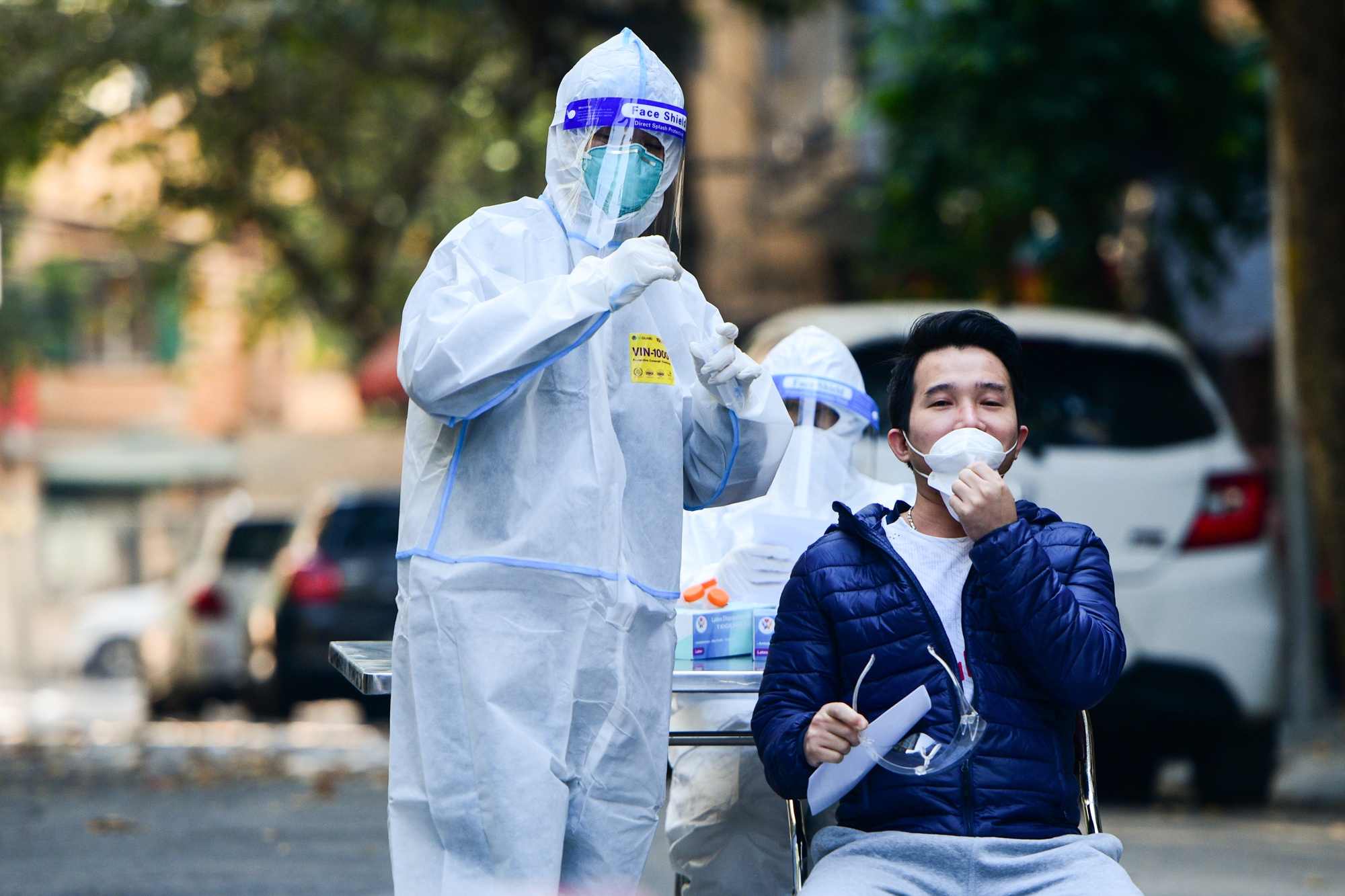 Hon 53% F0 trong ngay tai Ha Noi duoc phat hien o khu cach ly hinh anh