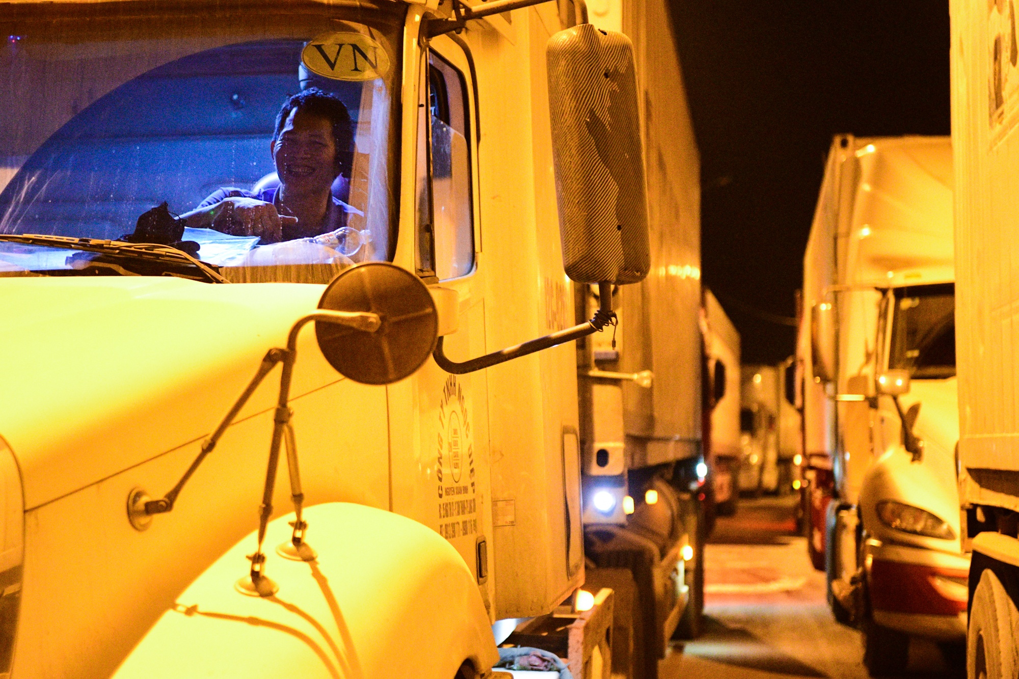 container un u o cua khau,  cua khau Tan Thanh tac nghen anh 10