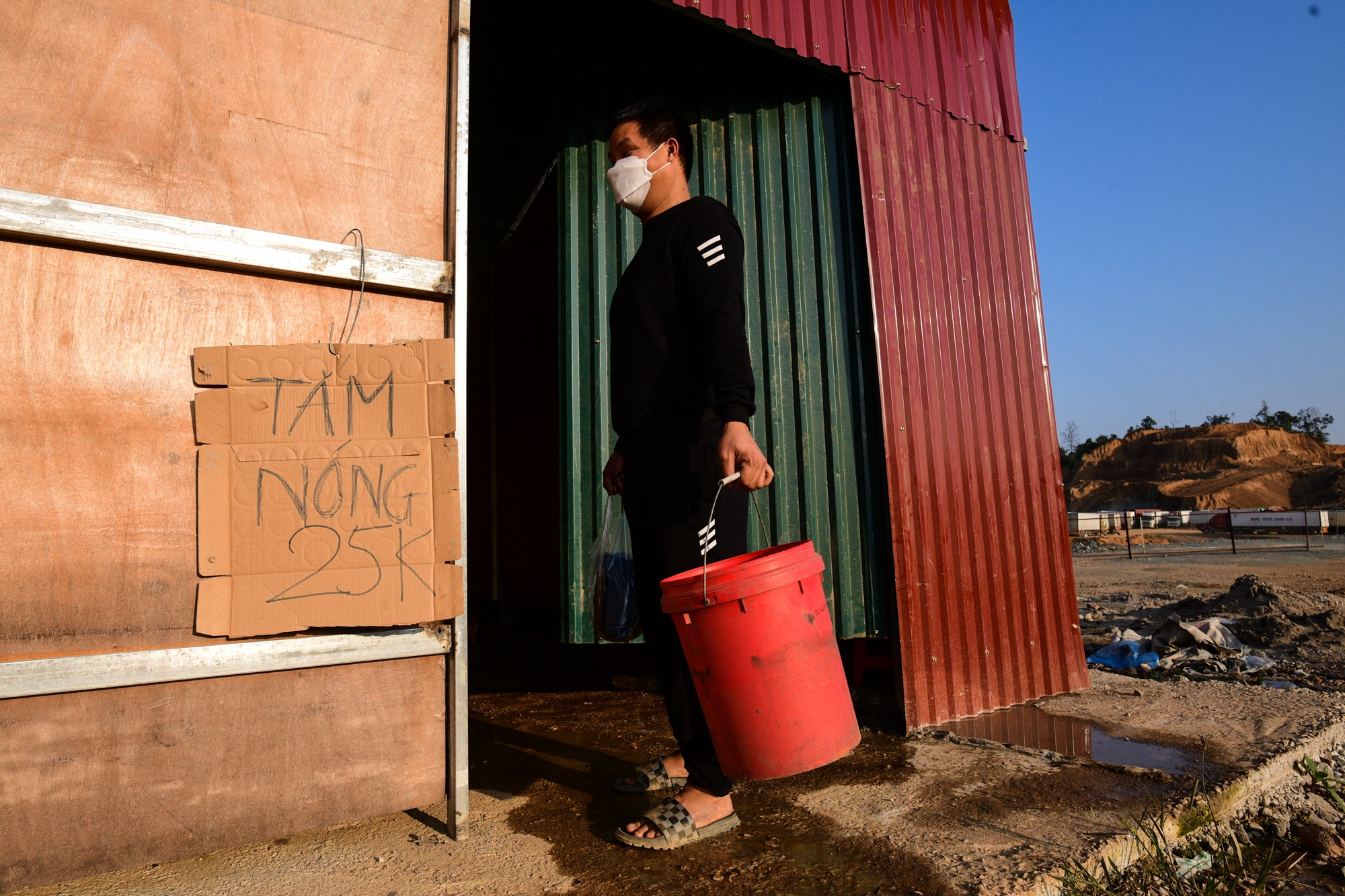 xe container un u vi tac bien,  cua khau Lang Son un tac,  nong san xuat khau anh 25