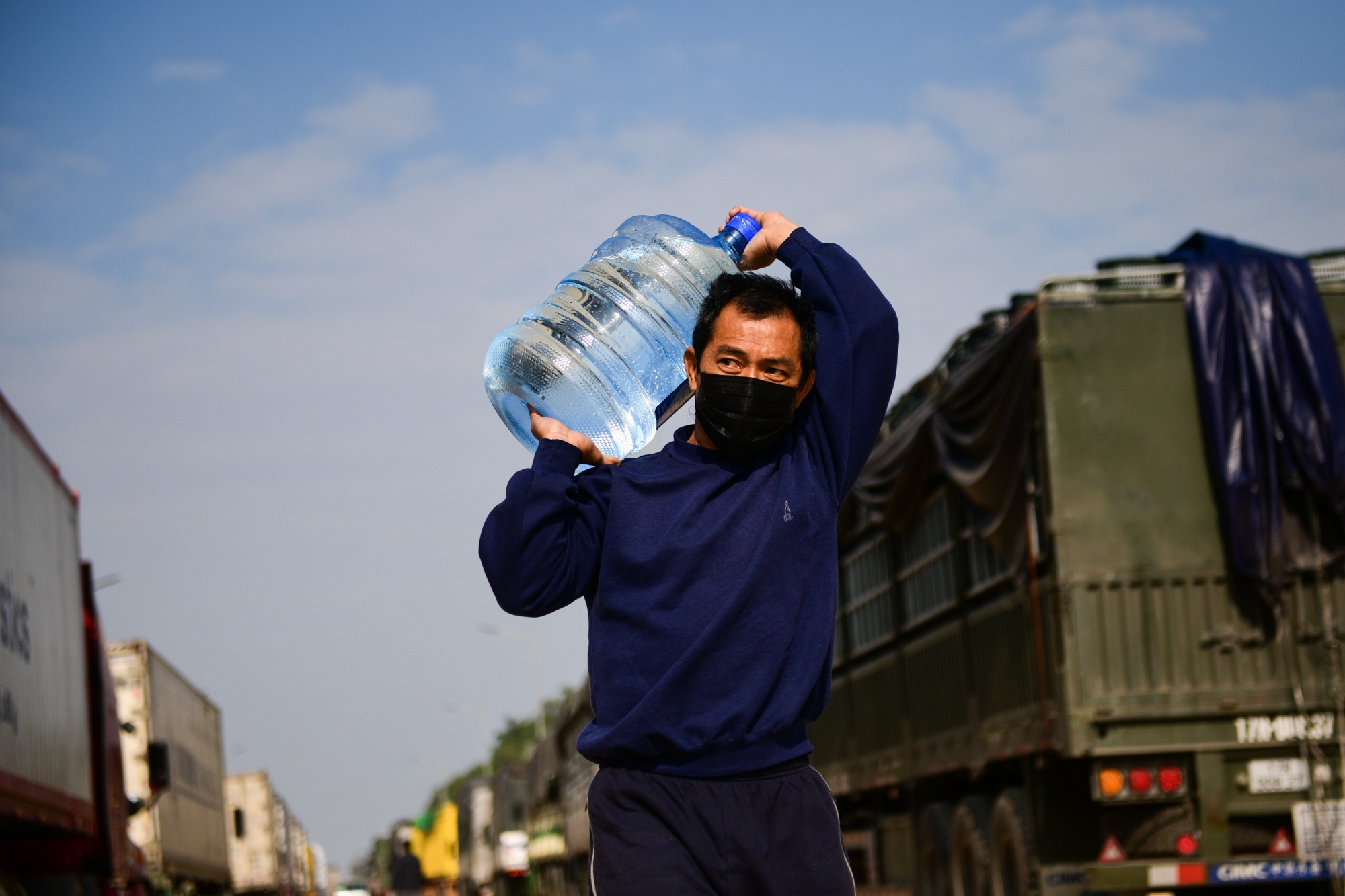 xe container un u vi tac bien,  cua khau Lang Son un tac,  nong san xuat khau anh 28