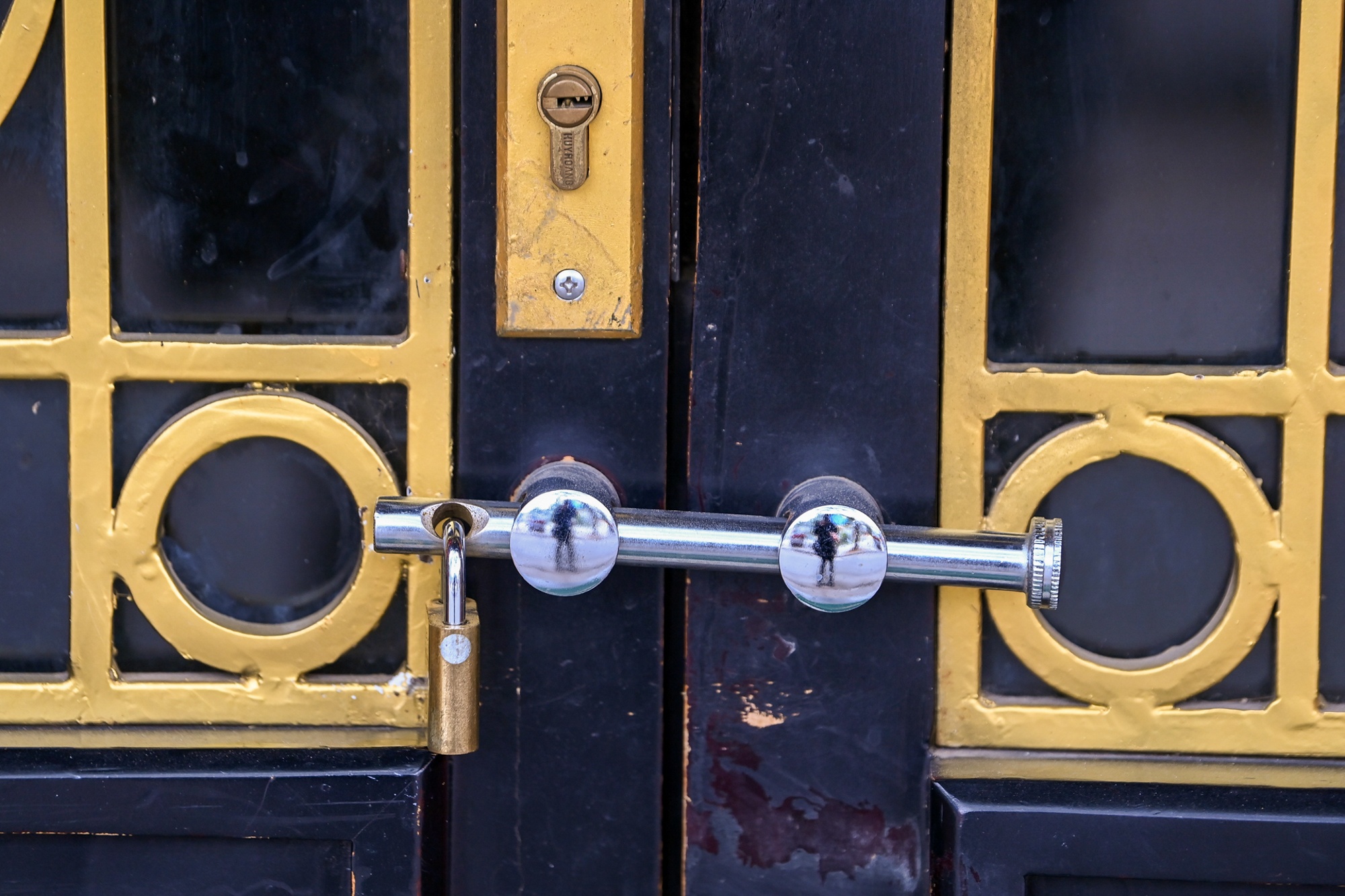 quan noi thanh ban mang ve,  duong pho vang ve,  vung nguy co cao anh 4