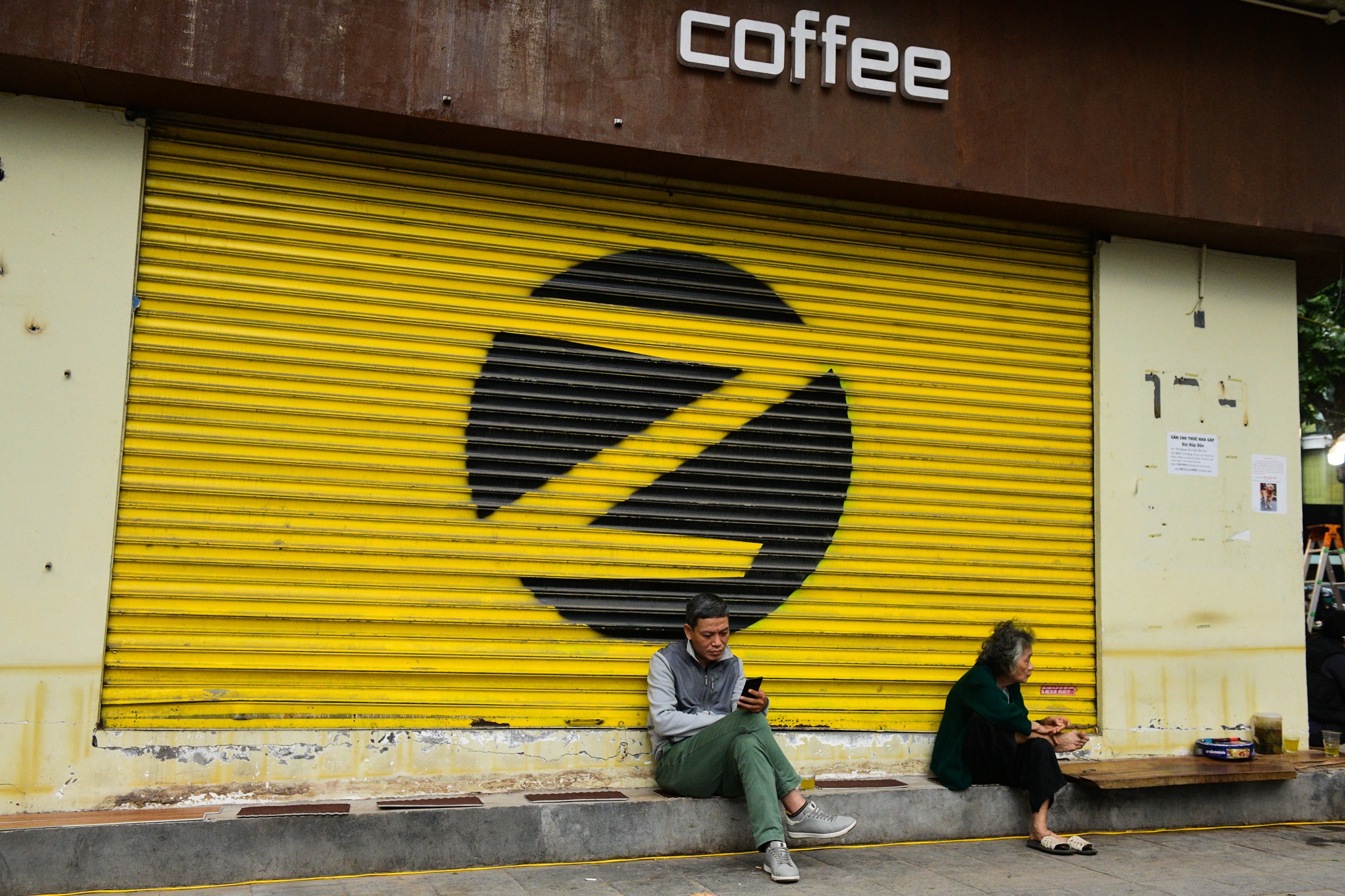 Hang an noi tieng,  quan an ngon Ha Noi,  dong cua ban mang ve anh 4