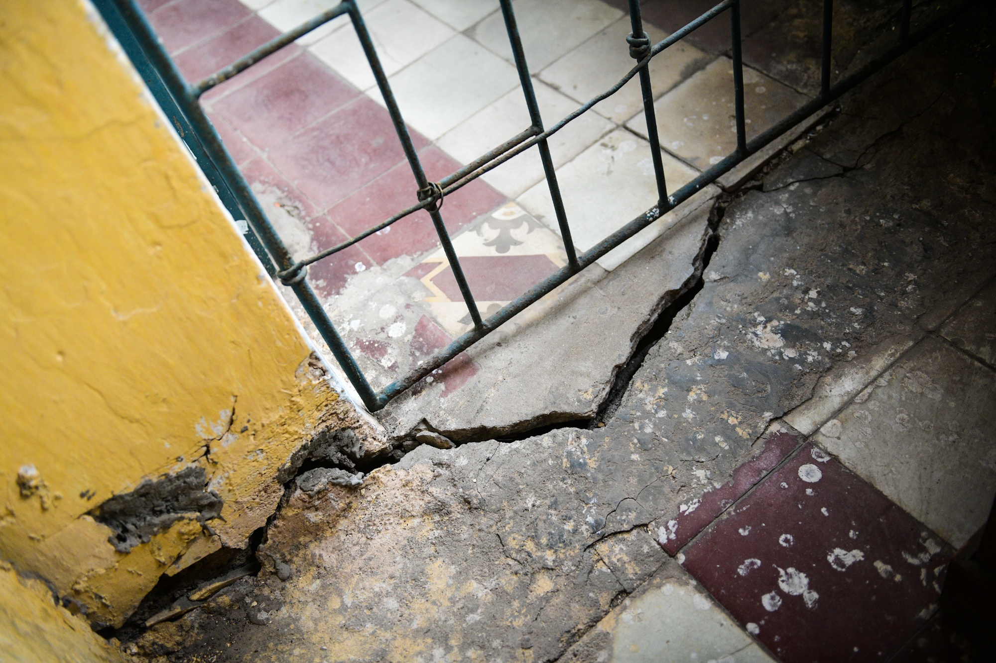 chung cu nguy hiem anh 12