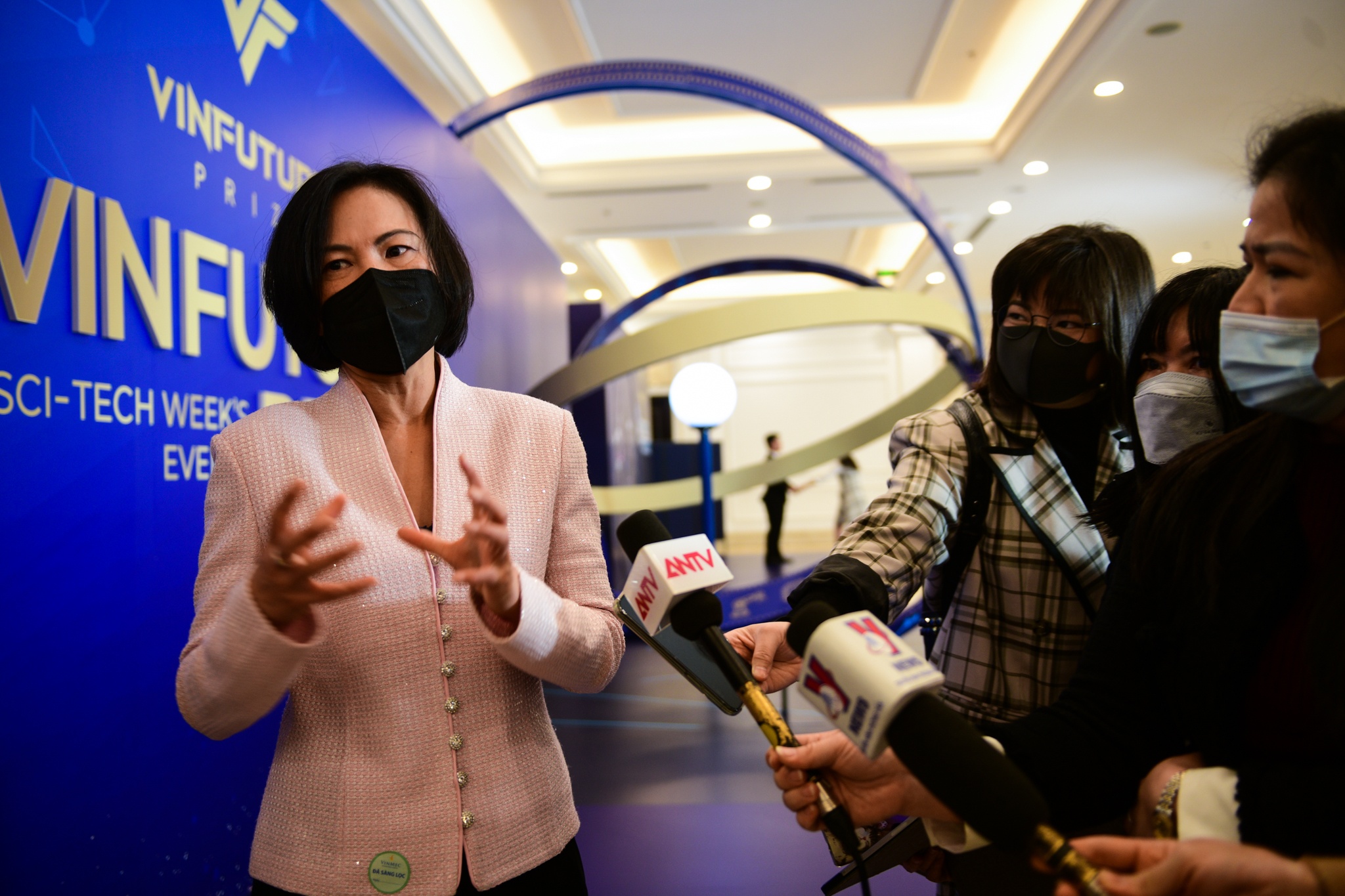 giai thuong khoa hoc anh 37