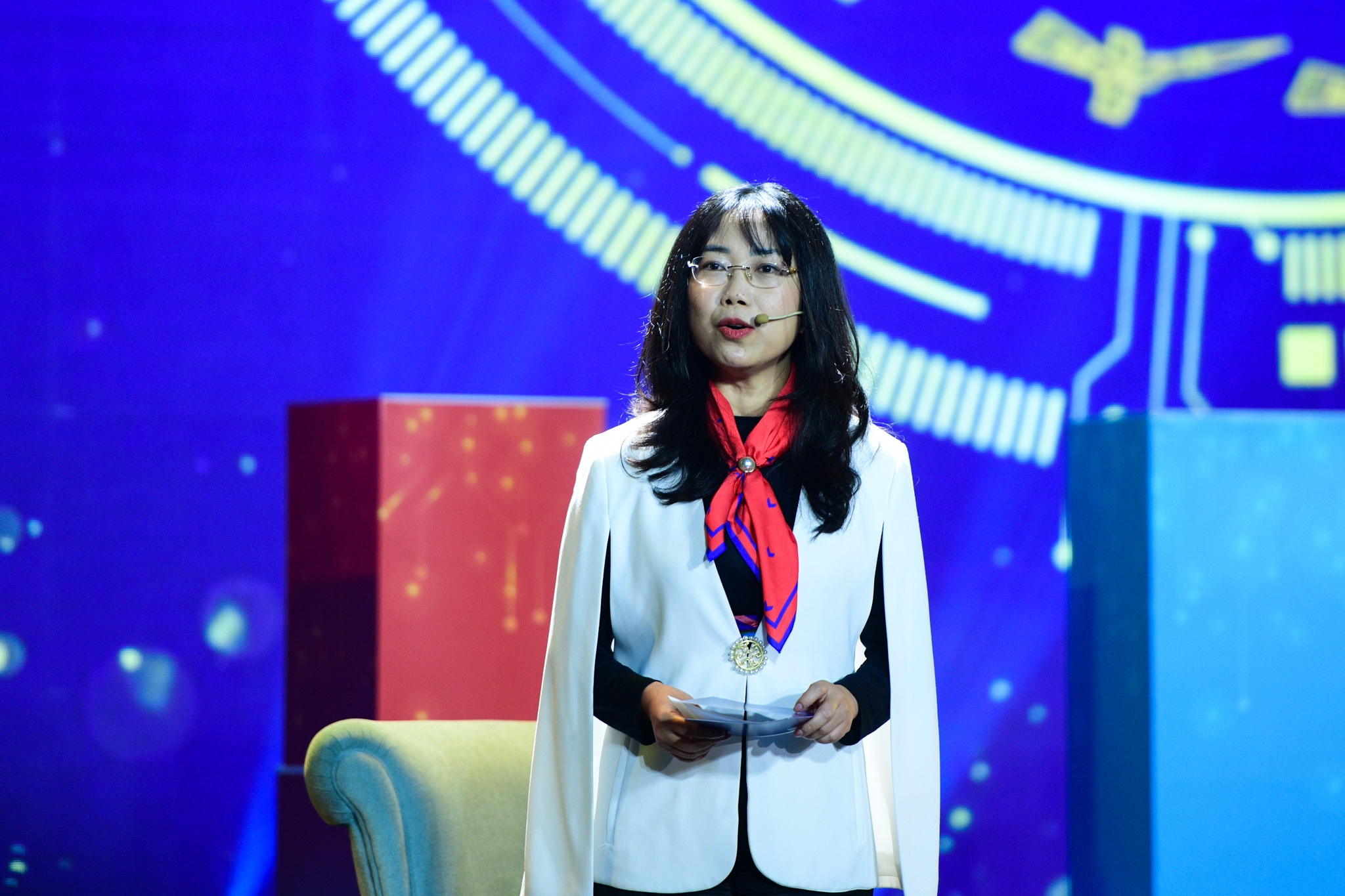 giai thuong khoa hoc anh 14