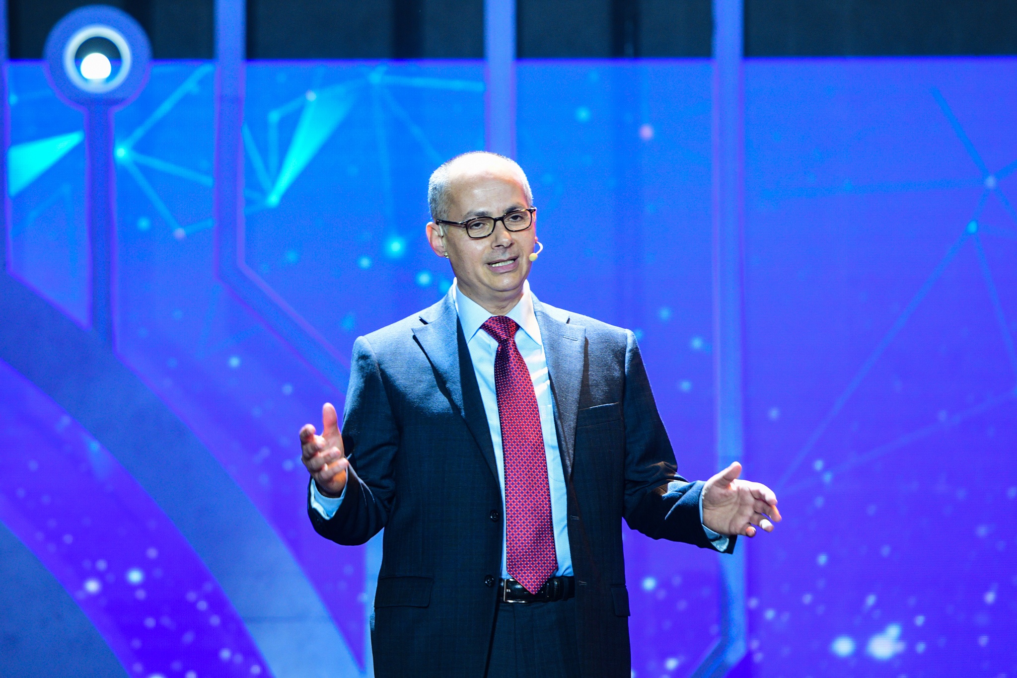 giai thuong khoa hoc anh 18