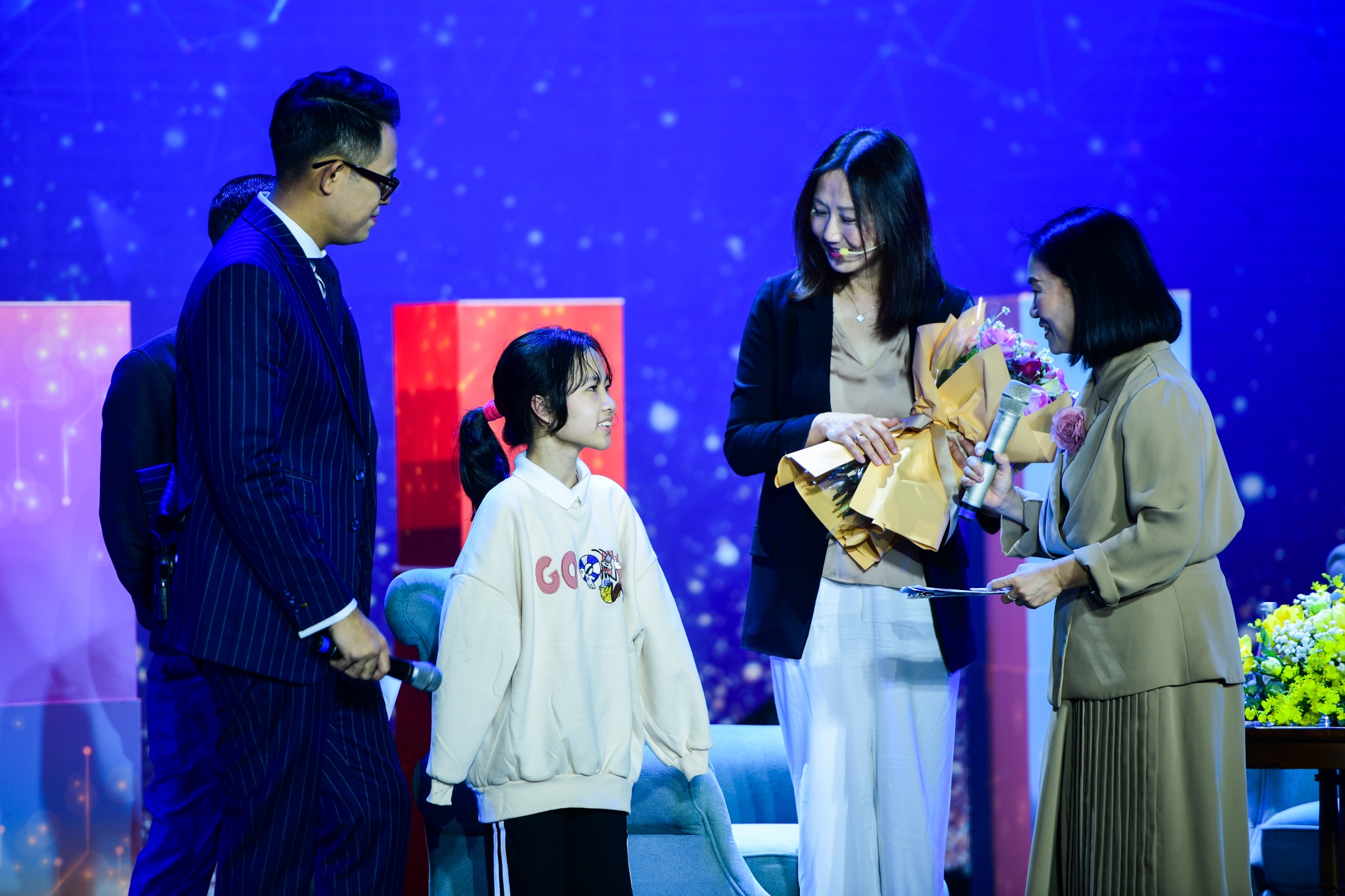 giai thuong khoa hoc anh 24