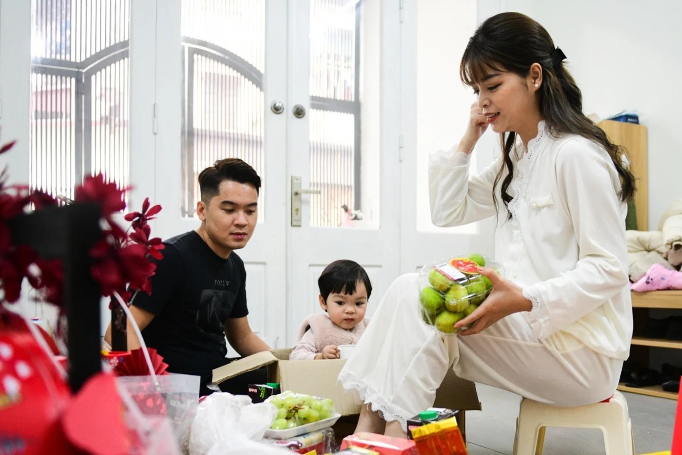 Le cung Tao quan, sam Tet ban ron cua vo chong phi cong tre hinh anh