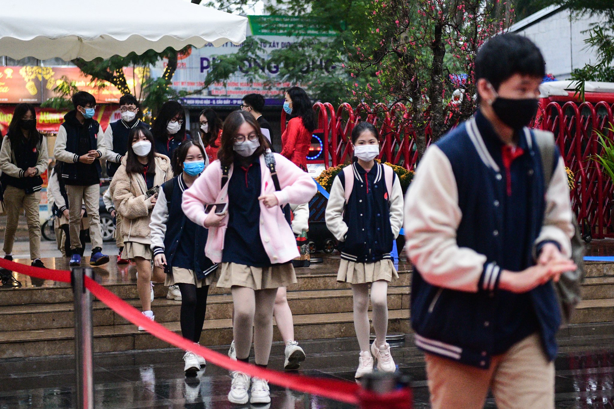 hoc sinh Ha Noi quay lai truong hoc anh 2