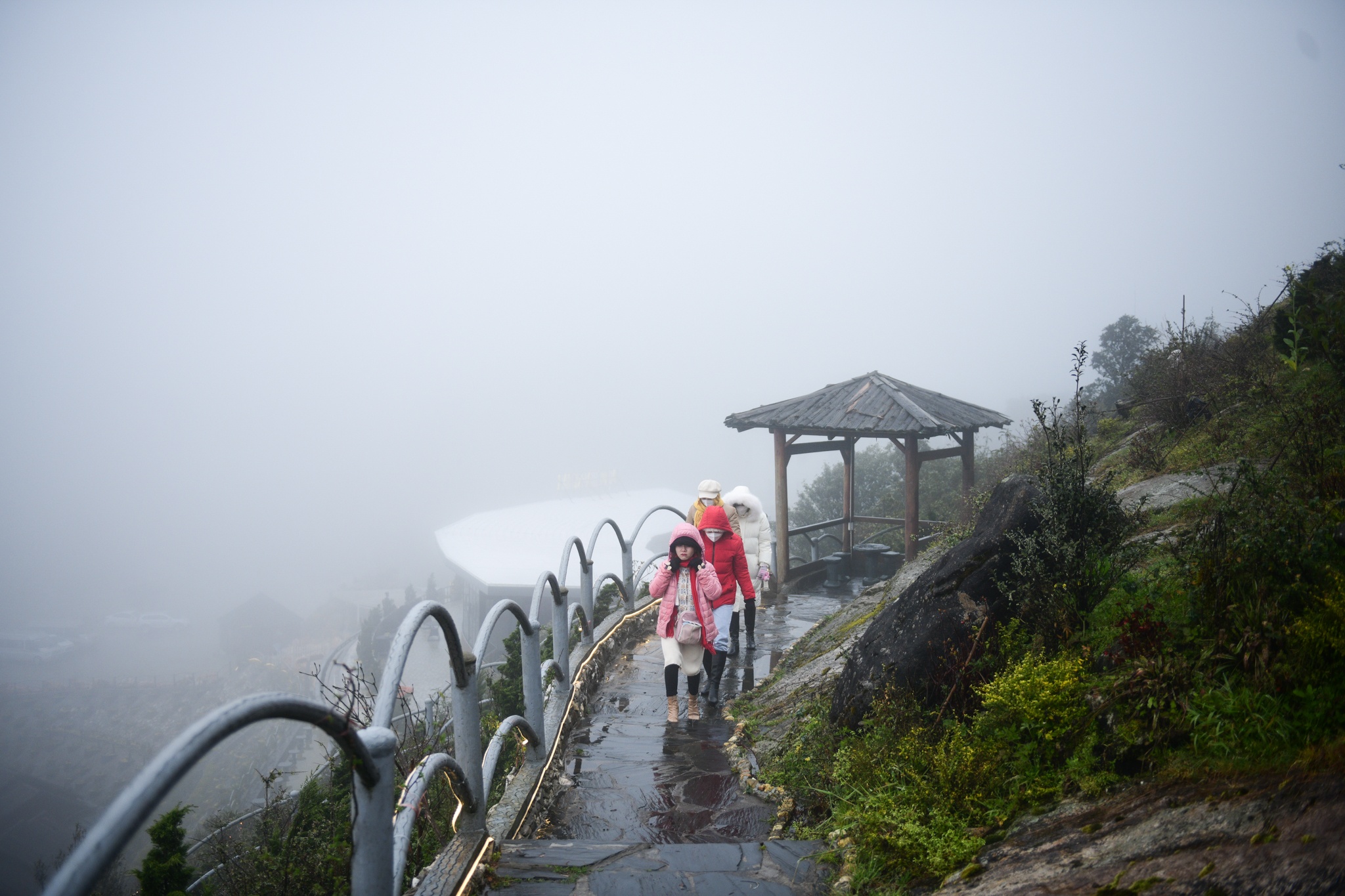 xuat hien bang tuyet,  vung nui cao,  deo O Quy Ho anh 1