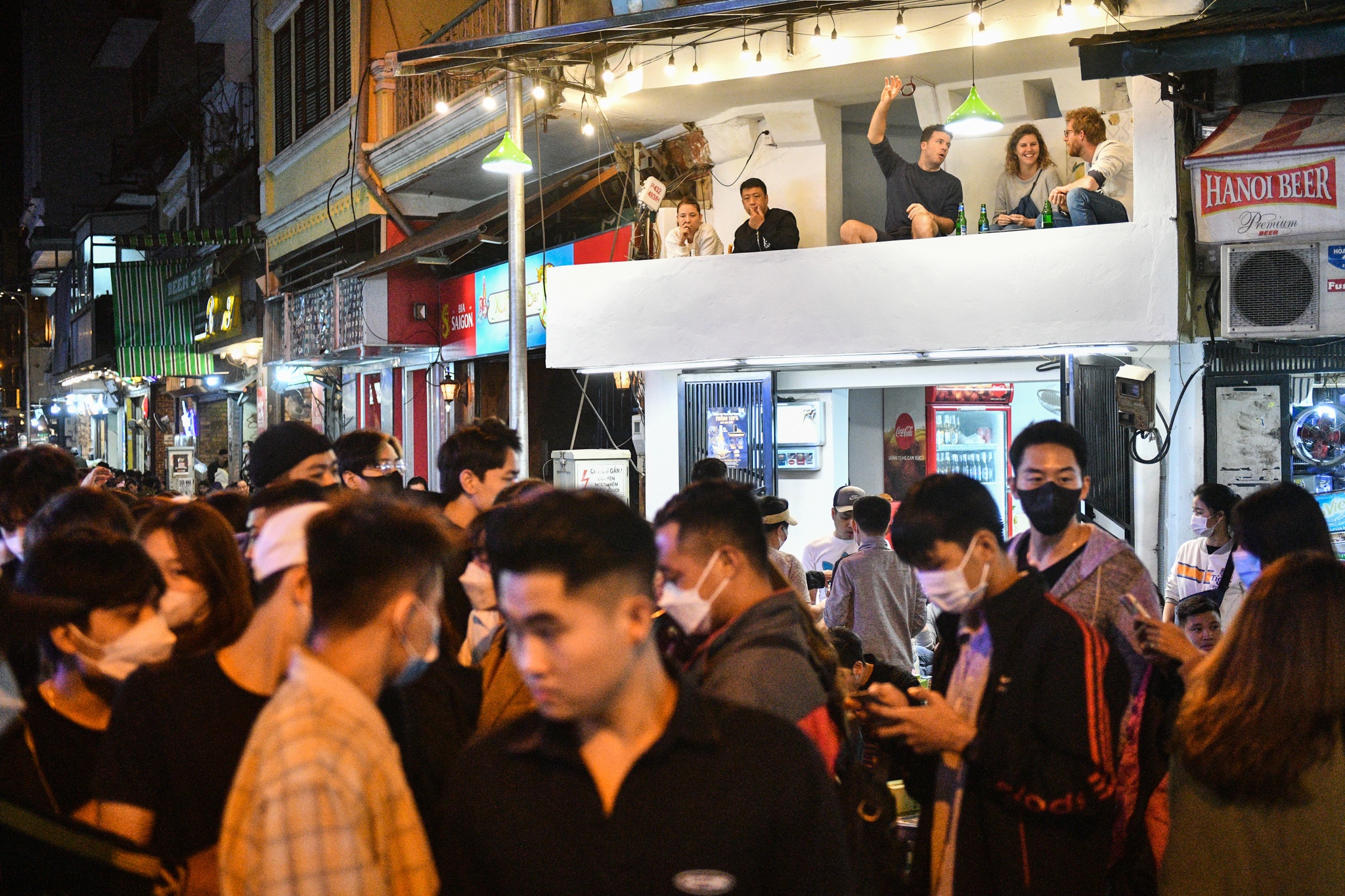 phố đi bộ Hà Nội đông đúc ảnh 9 pho di bo Ha Noi dong duc anh 9