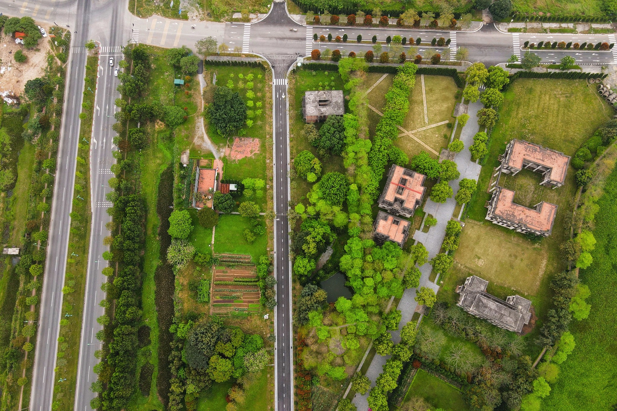 bat dong san Ha Noi,  khu biet thu hoa hong bo hoang anh 2