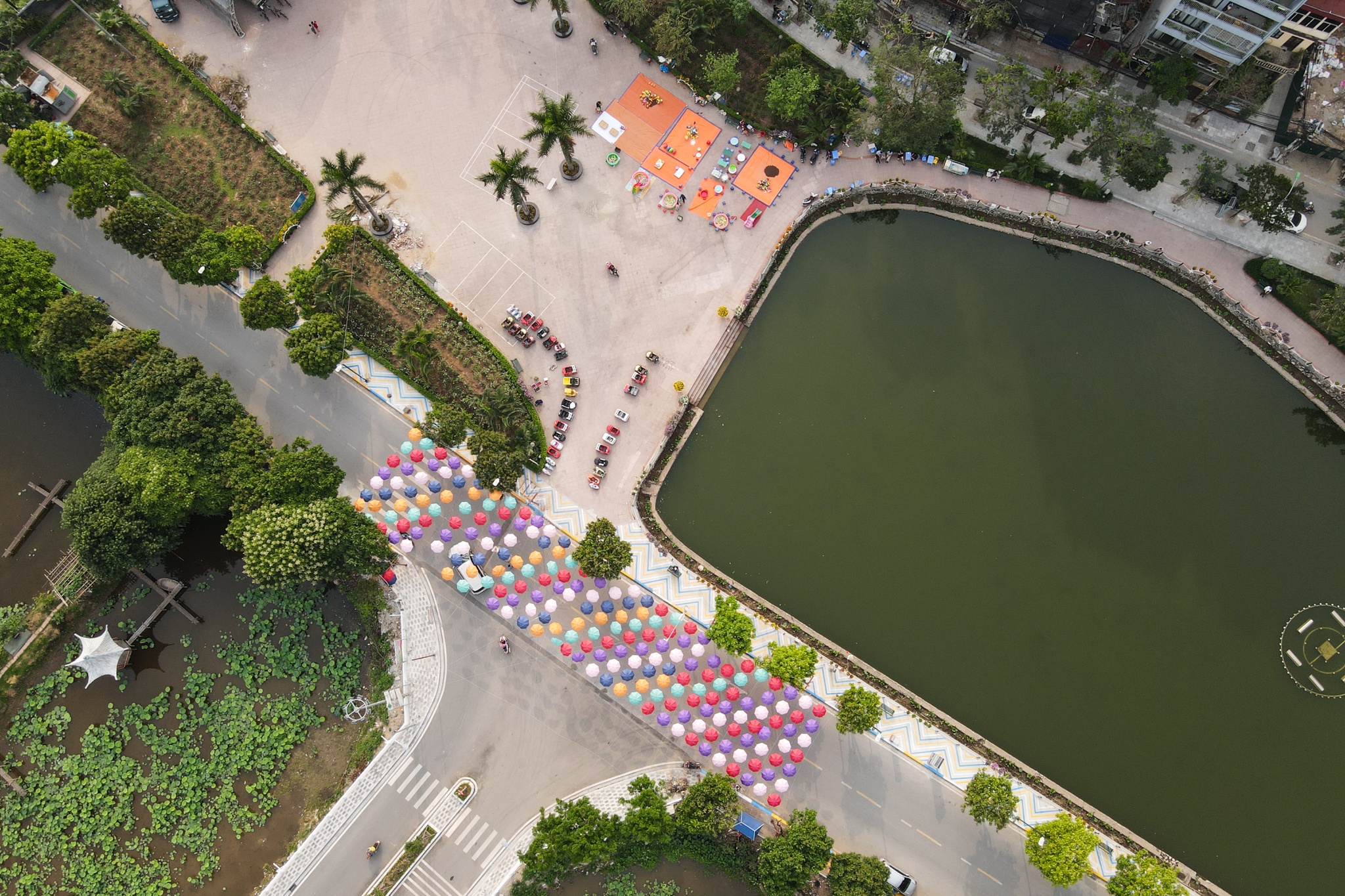 diem vui choi Ha Noi,  nghi le 30/4 anh 1