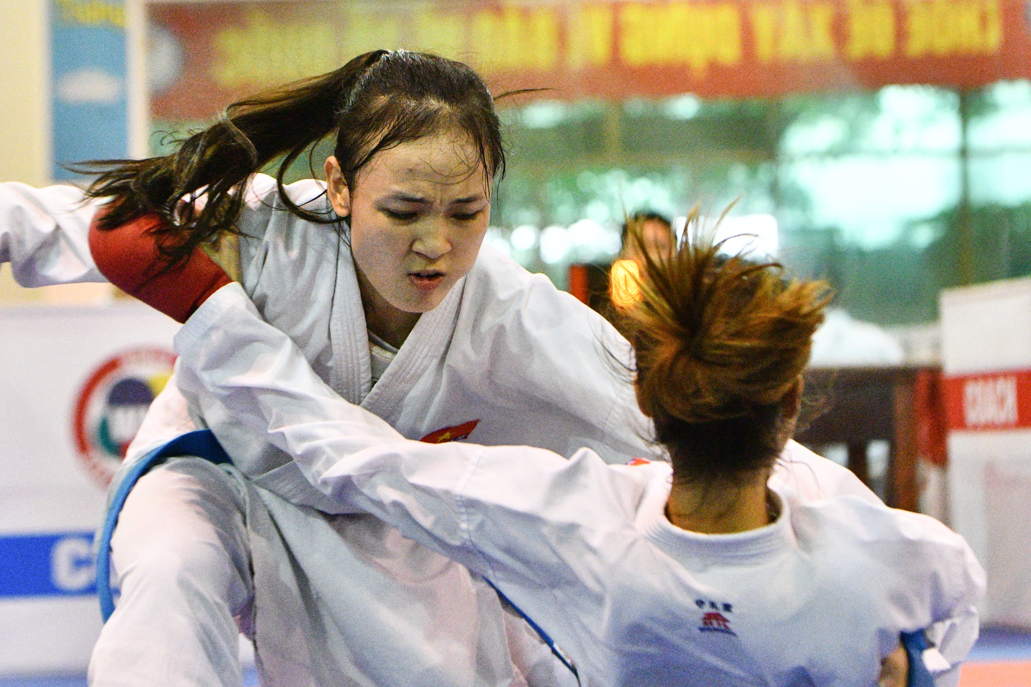 HLV doi karate Viet Nam: 'That bai de VDV tu nhin dung ve ban than' anh 1