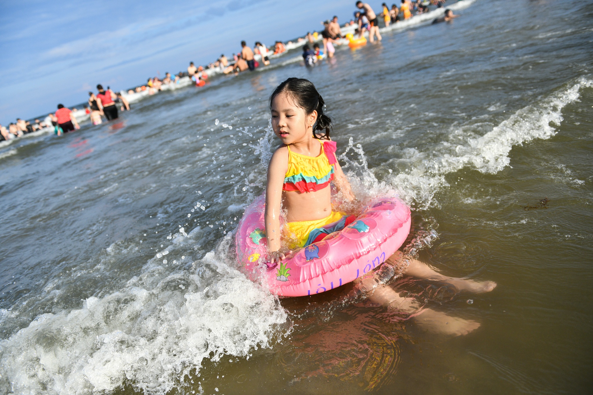 bãi tắm Sầm Sơn,  du lịch nghỉ lễ,  tắm biển mùa hè ảnh 12 bai tam Sam Son,  du lich nghi le,  tam bien mua he anh 12