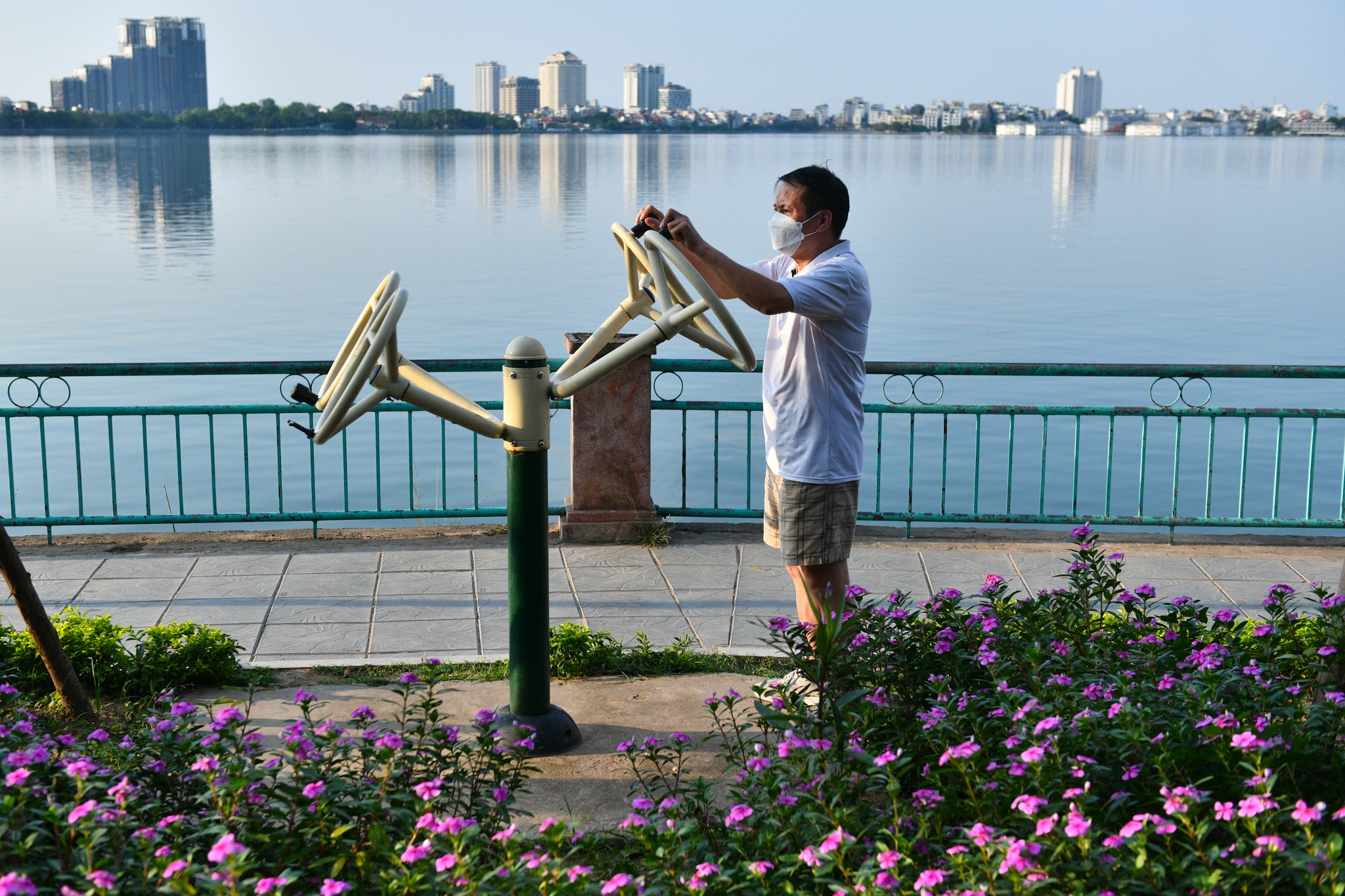 hoang hon ho tay,  gioi tre Ha Noi anh 5