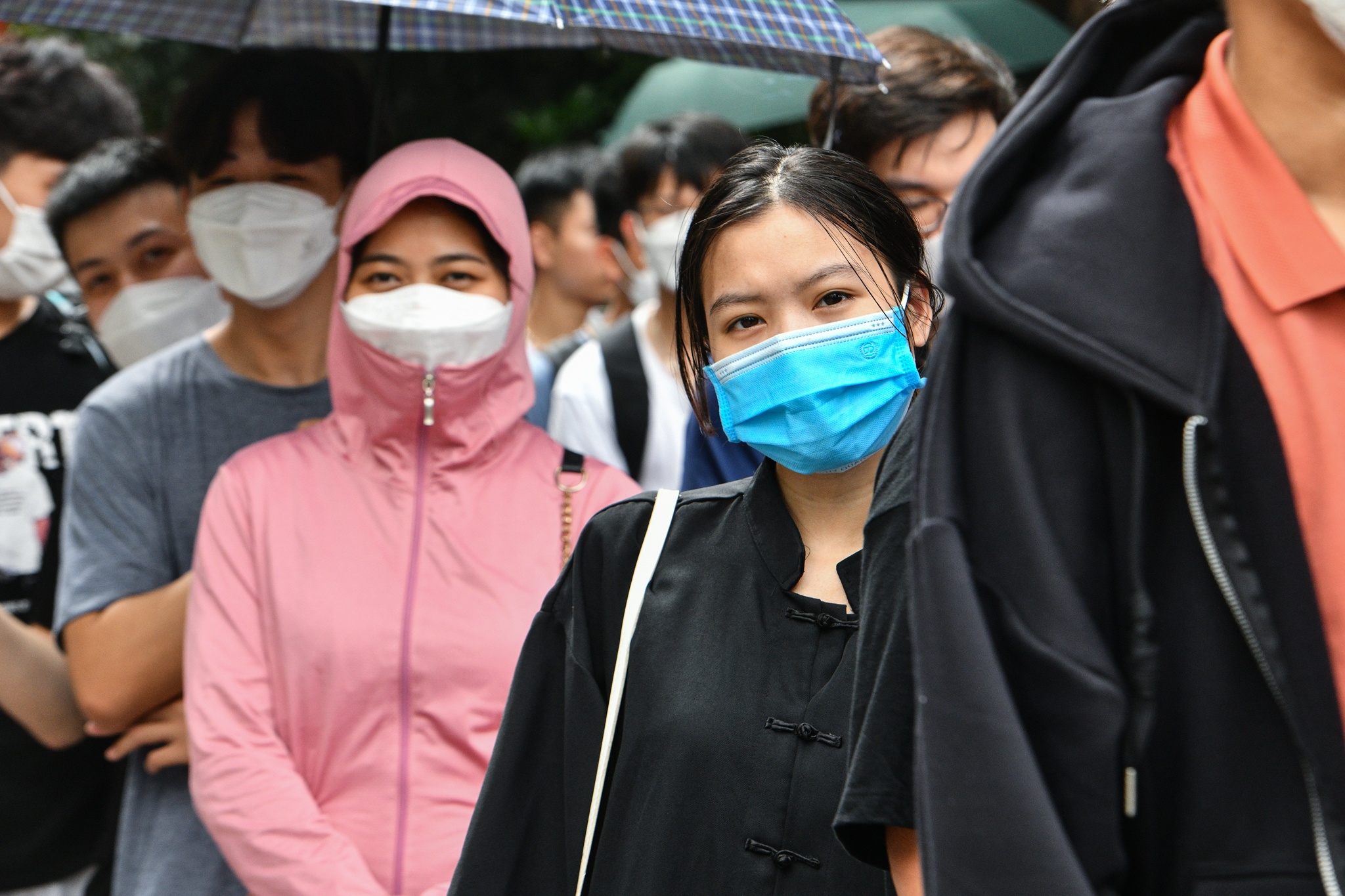 Xep hang dai lay ve xem Saigon Phantom dau SEA Games hinh anh