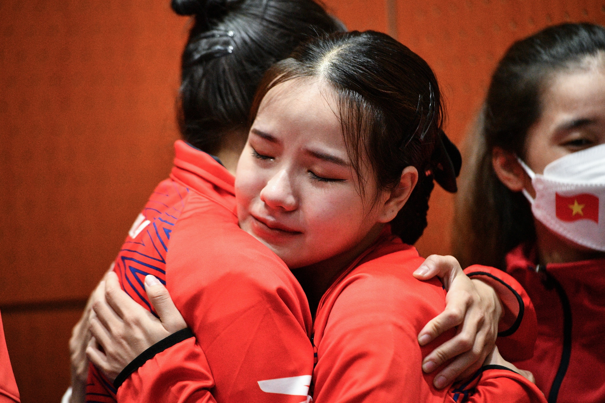 Kim Uyen bat khoc khi bo lo HCV taekwondo tai SEA Games hinh anh