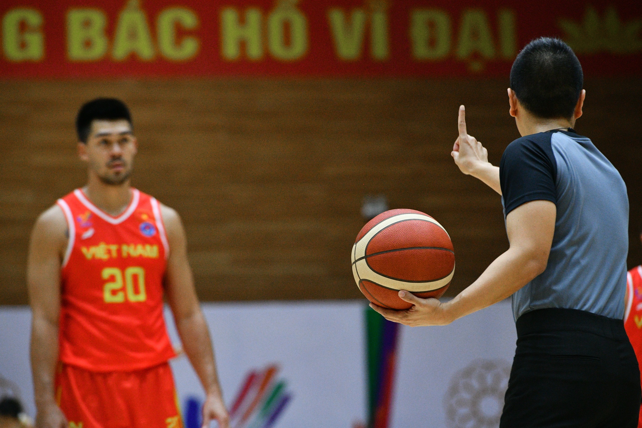 the thao Viet Nam,  cau thu bong ro,  Chris Dierker anh 6