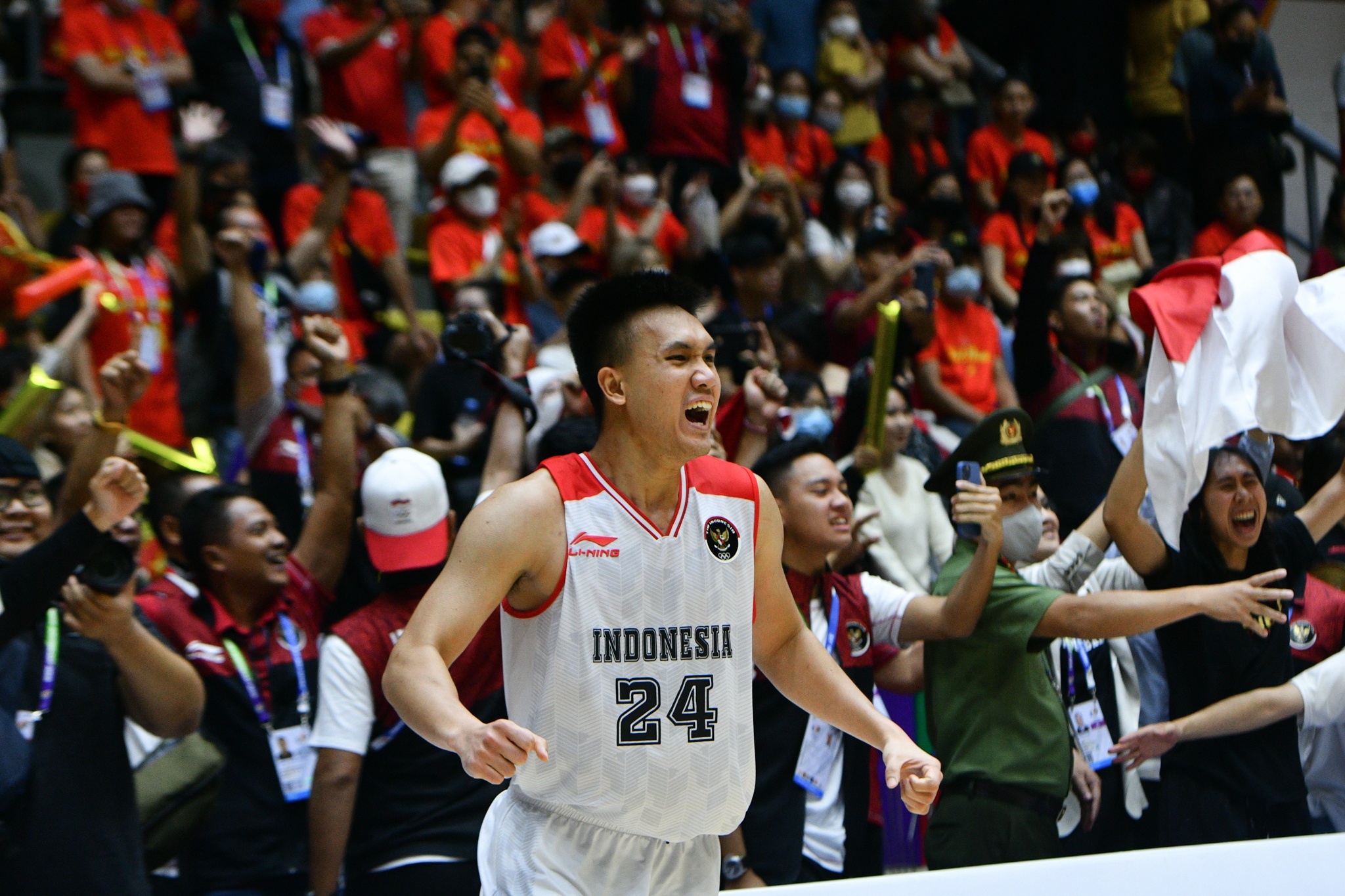 thi dau bong ro,  Indonesia - Philippines,  tranh huy chuong vang anh 5