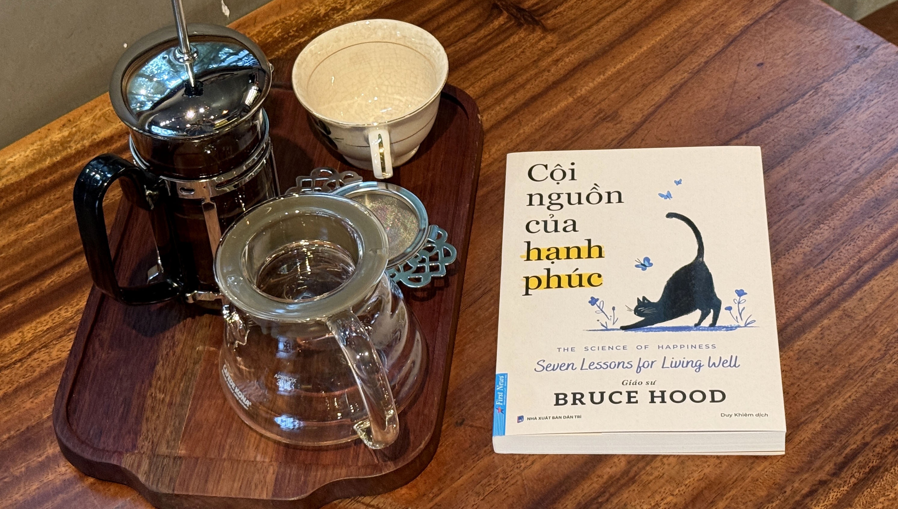 Dai minh tinh dang khoc hay dang cuoi? hinh anh