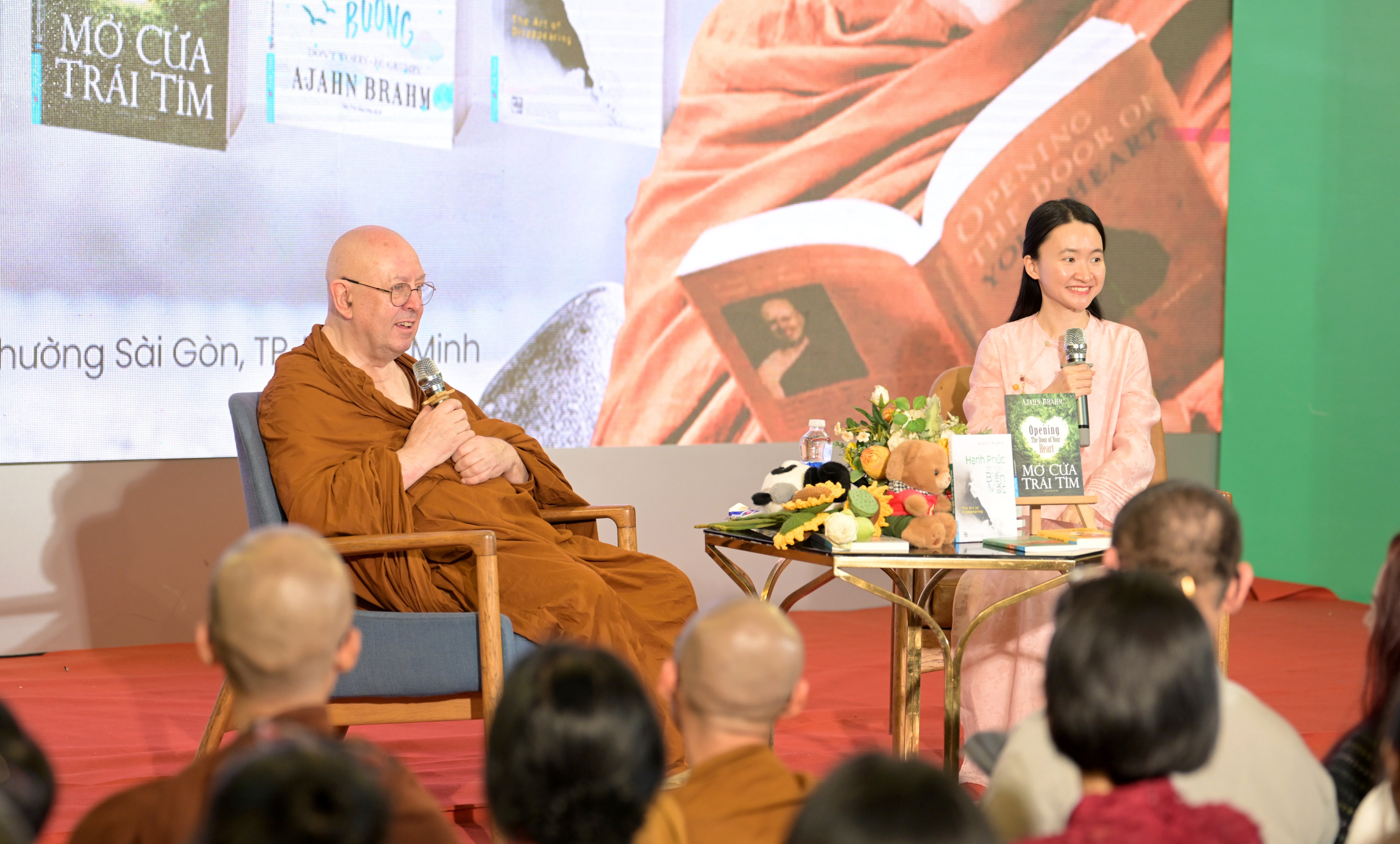 Ajahn Brahm anh 1