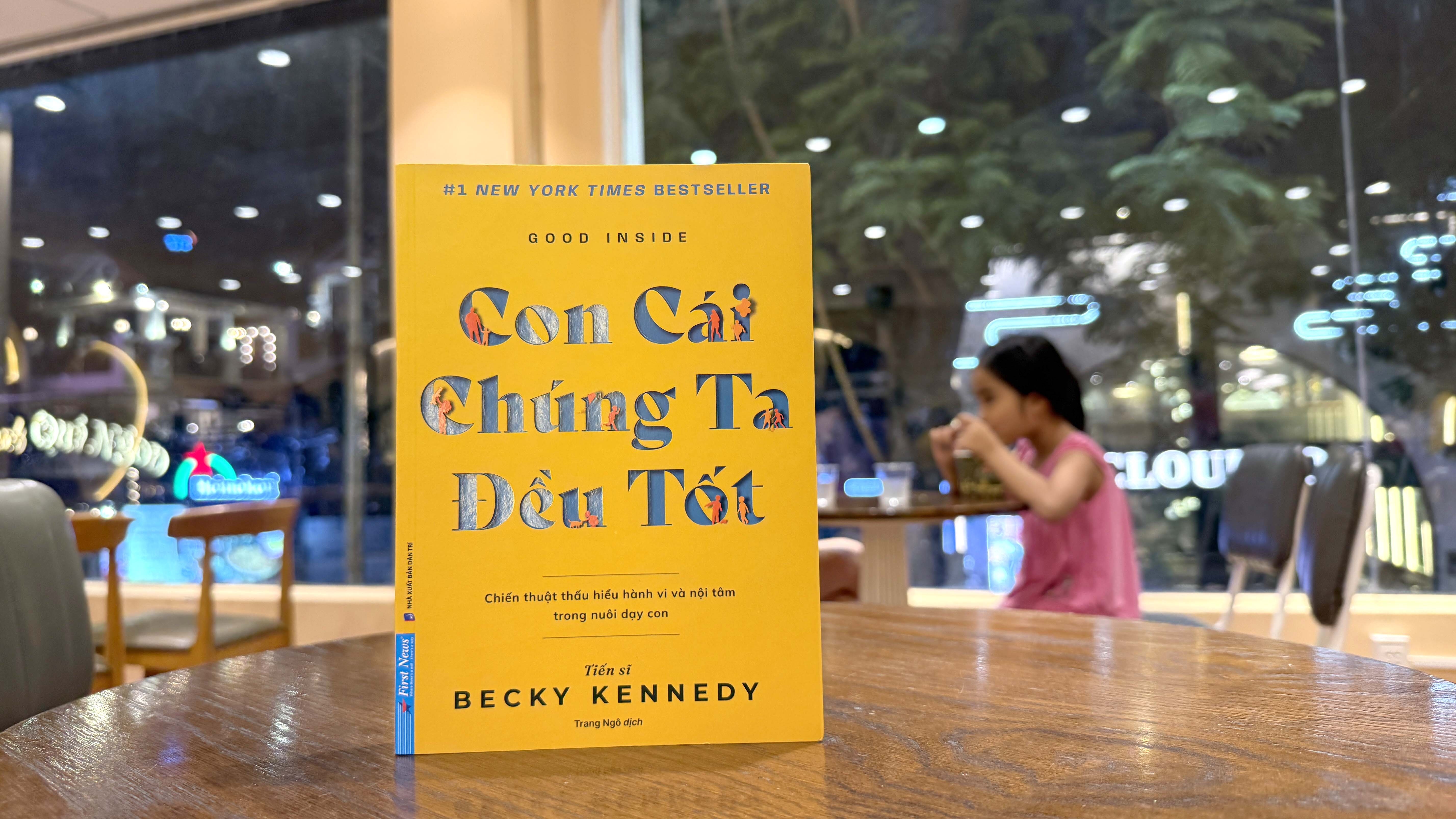 con gh&eacute;t bố mẹ ảnh 4