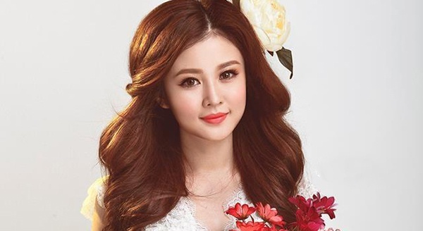 Hot girl Gia Lai xinh nhu bup be hinh anh