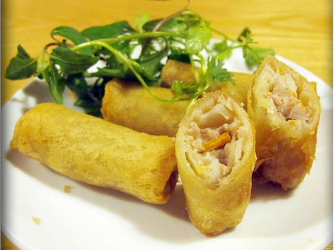 Thuong thuc nem gion doc dao pho Thai Thinh hinh anh