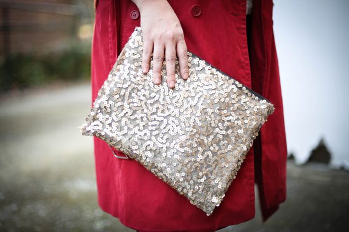 Kheo tay may clutch sequin sanh dieu hinh anh