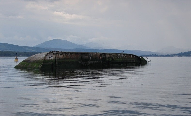 Mặc dù xác tàu đắm nằm trong vùng nước tương đối nông nhưng chưa có bất kỳ nỗ lực nào cứu phần còn lại của con tàu này, với các vấn đề như quyền sở hữu và bảo hiểm chưa bao giờ được giải quyết thỏa đáng. Theo thời gian con tàu Captayannis đã trở thành ngôi nhà sinh của những loài sinh vật biển và các loài chim. Ngày nay, Captayannis được người dân địa phương gọi với cái tên đơn giản là “Tàu chở đường”.