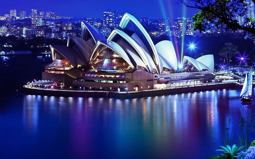 22. Sydney, Úc  Dù giảm đến 12 bậc so với năm 2013, nhưng Sydney vẫn là địa điểm du lịch nổi tiếng của Úc với nhiều cảnh quan quyến rũ quanh cảng Jackson, sở hữu nhiều bãi biển đẹp, hay tham quan Nhà hát Opera hình con sò Sydney, Cầu cảng …