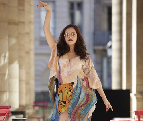 Thoi xau tu dim hang bang do hieu cua sao Viet hinh anh