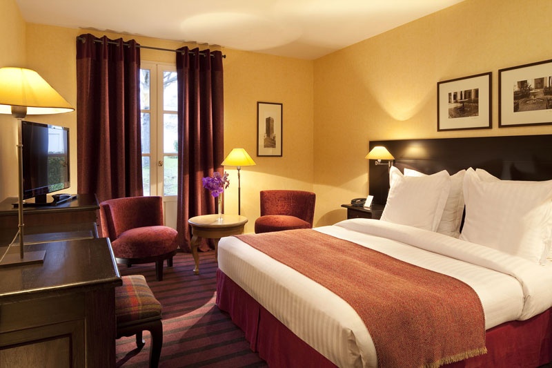 Lâu đài Villiers le Mahieu là một nơi tuyệt vời để nghỉ dưỡng, đơn giản là một nơi có thể làm giảm bớt đi những căng thẳng trong công việc và trong cuộc sống hằng ngày của mỗi người. 