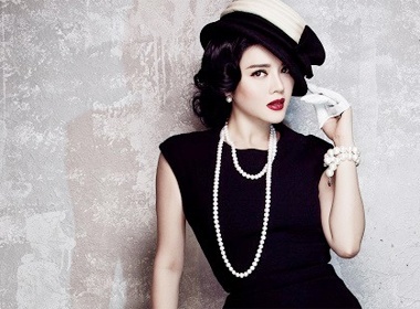 Bao boi giup Ly Nha Ky toa sang tren dat Phap hinh anh