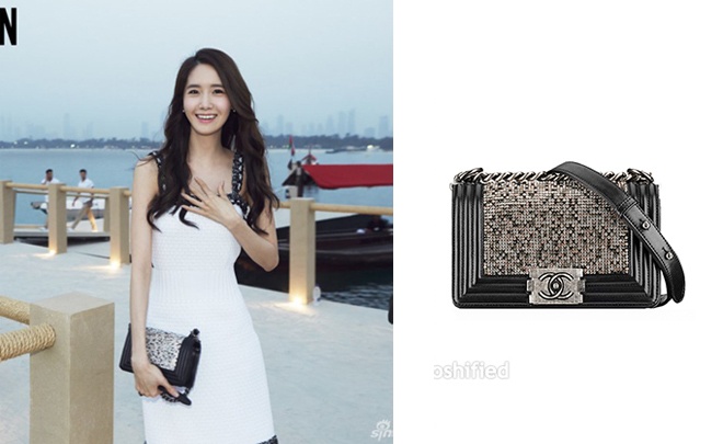 Hay 1 kiểu túi xách đeo ngang vai đơn giản và thanh lịch của Chanel.