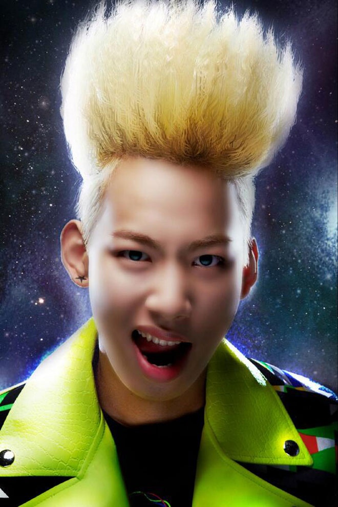 Trong khi đó, nam ca sĩ King của nhóm LC9 lại làm fan hoảng hốt với mái tóc dựng đứng vàng rực rỡ rất hợp tông cùng chiếc áo khoác màu neon chói lọi.